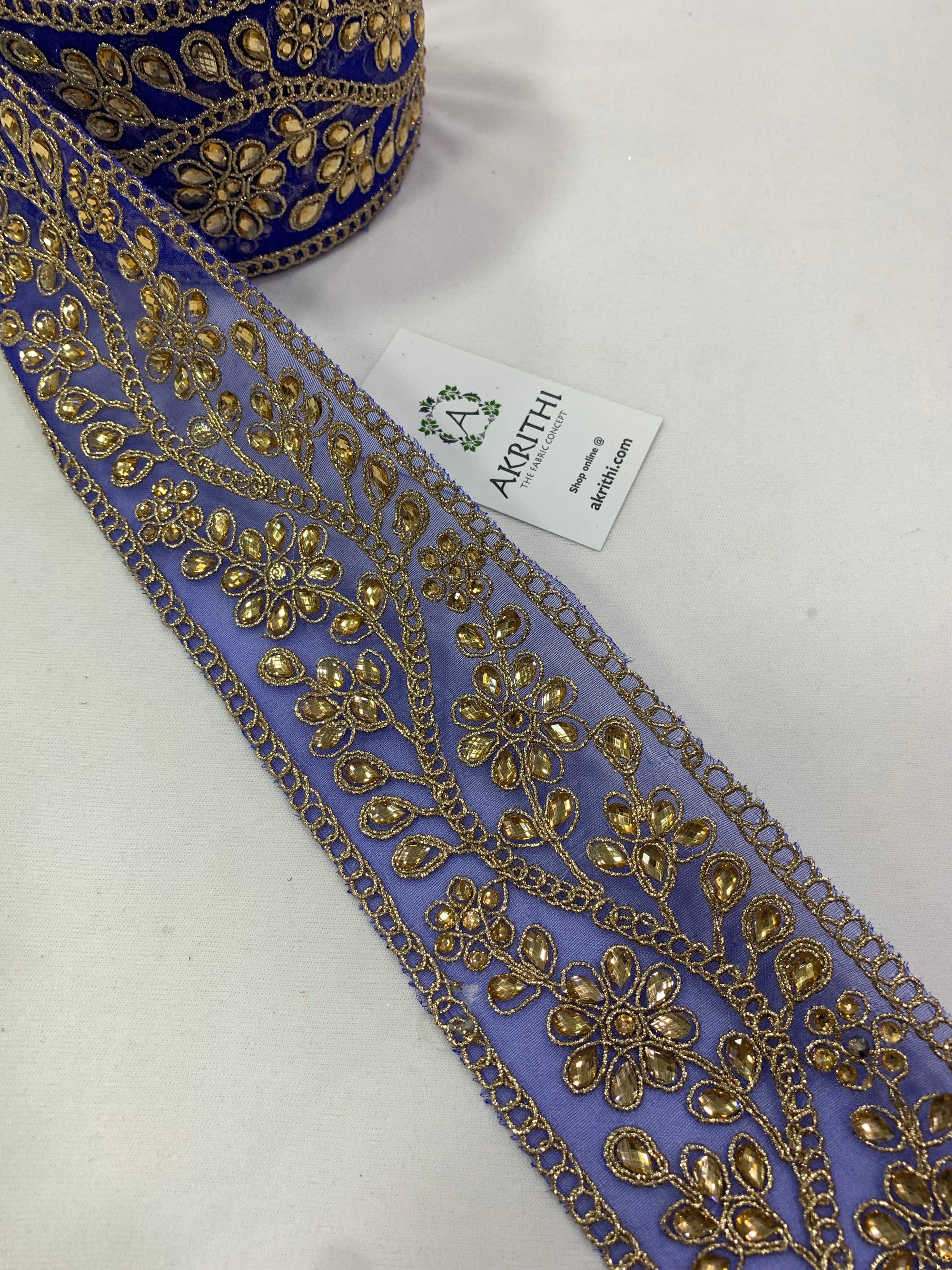 Embroidered lace 9 metres roll