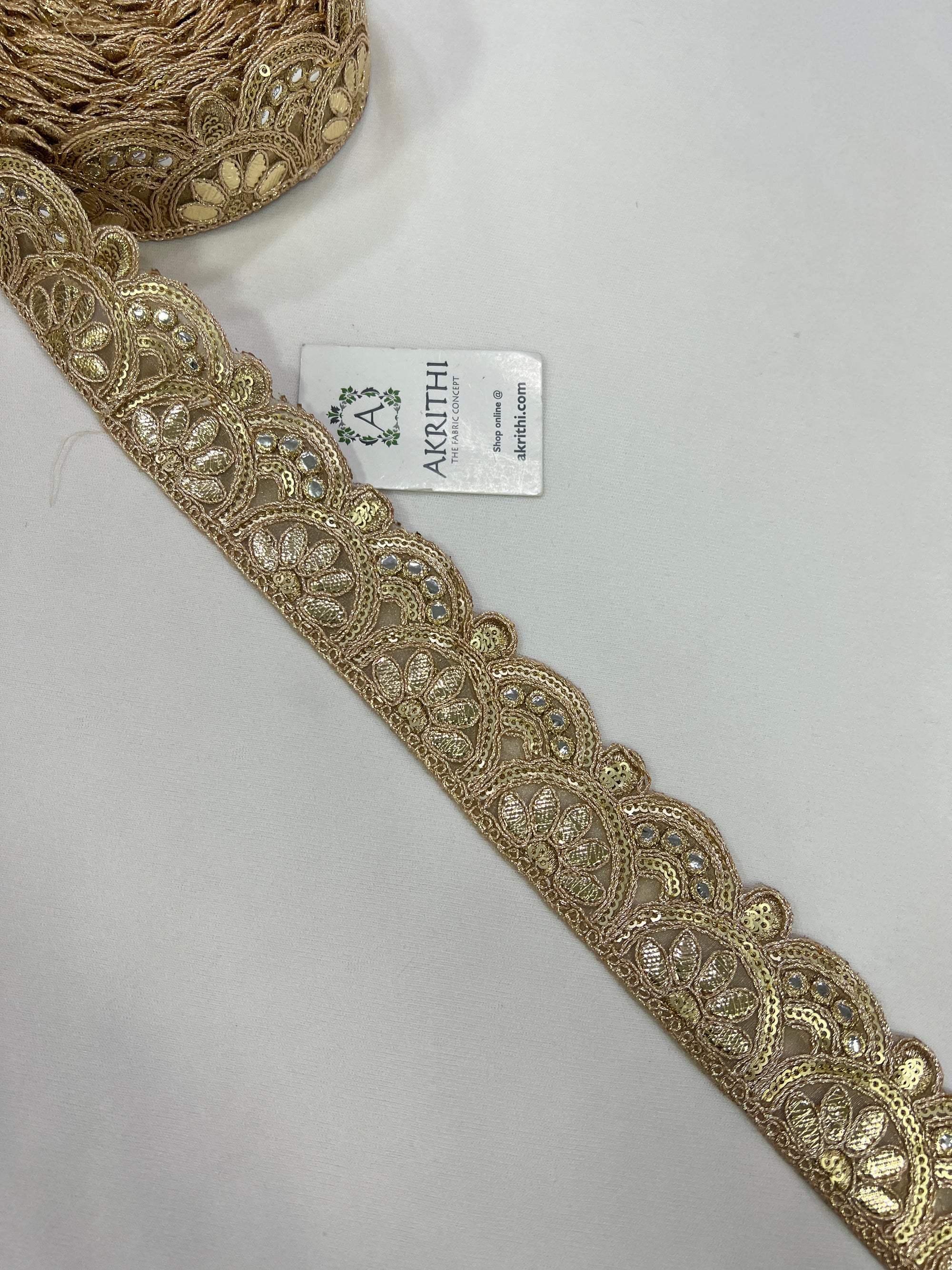 Embroidered lace 9 metres roll