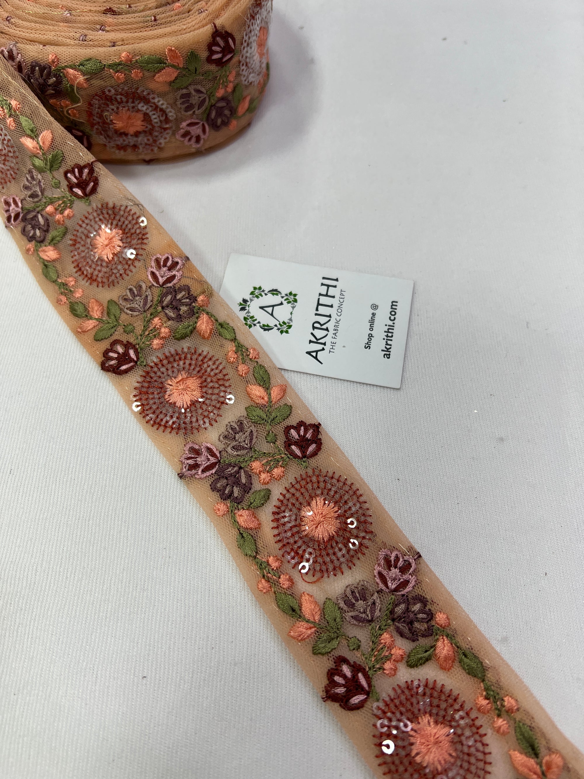 Embroidered lace 9 metres roll