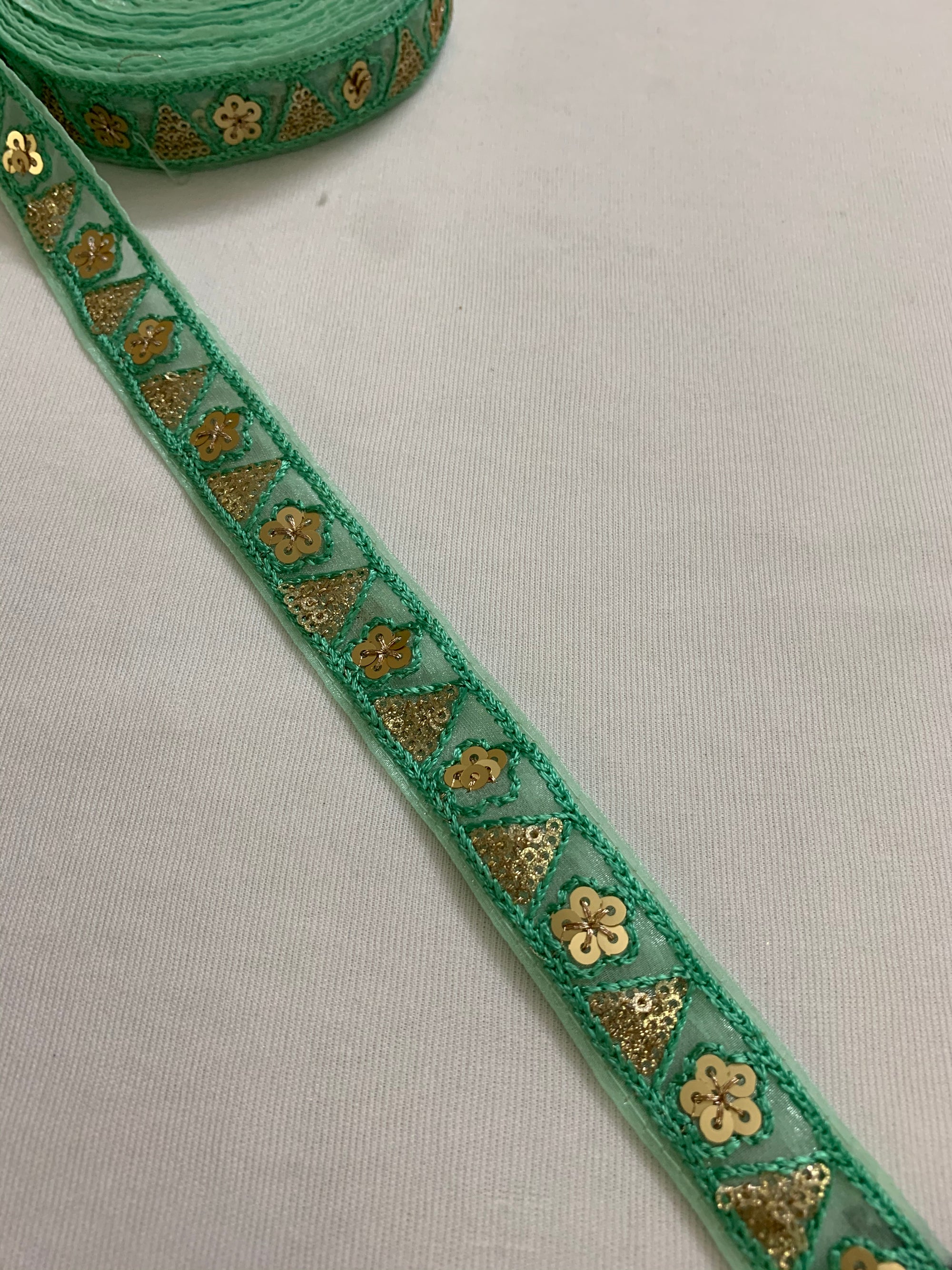 Embroidered lace 9 metres roll