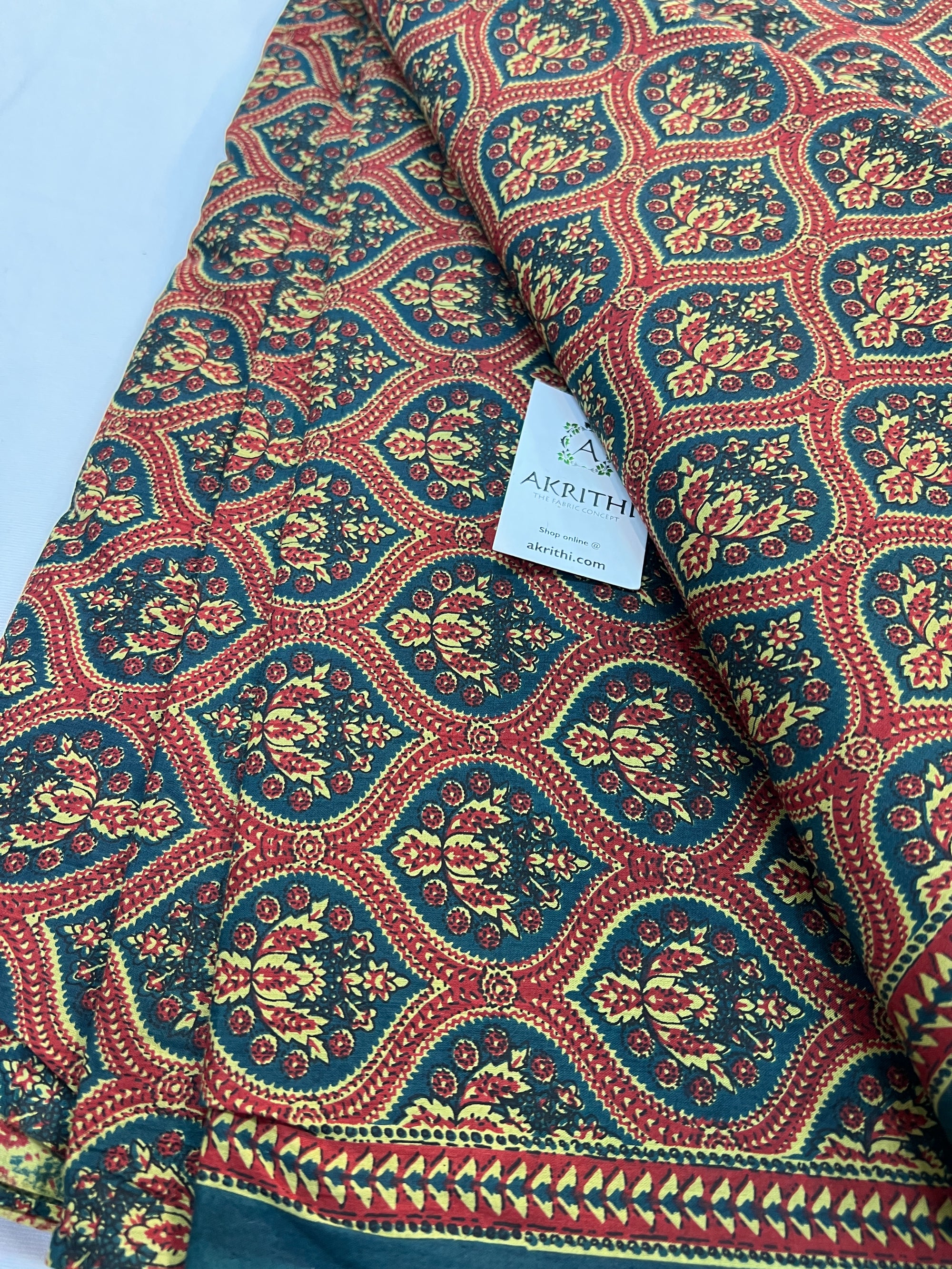 Printed pure cotton fabric