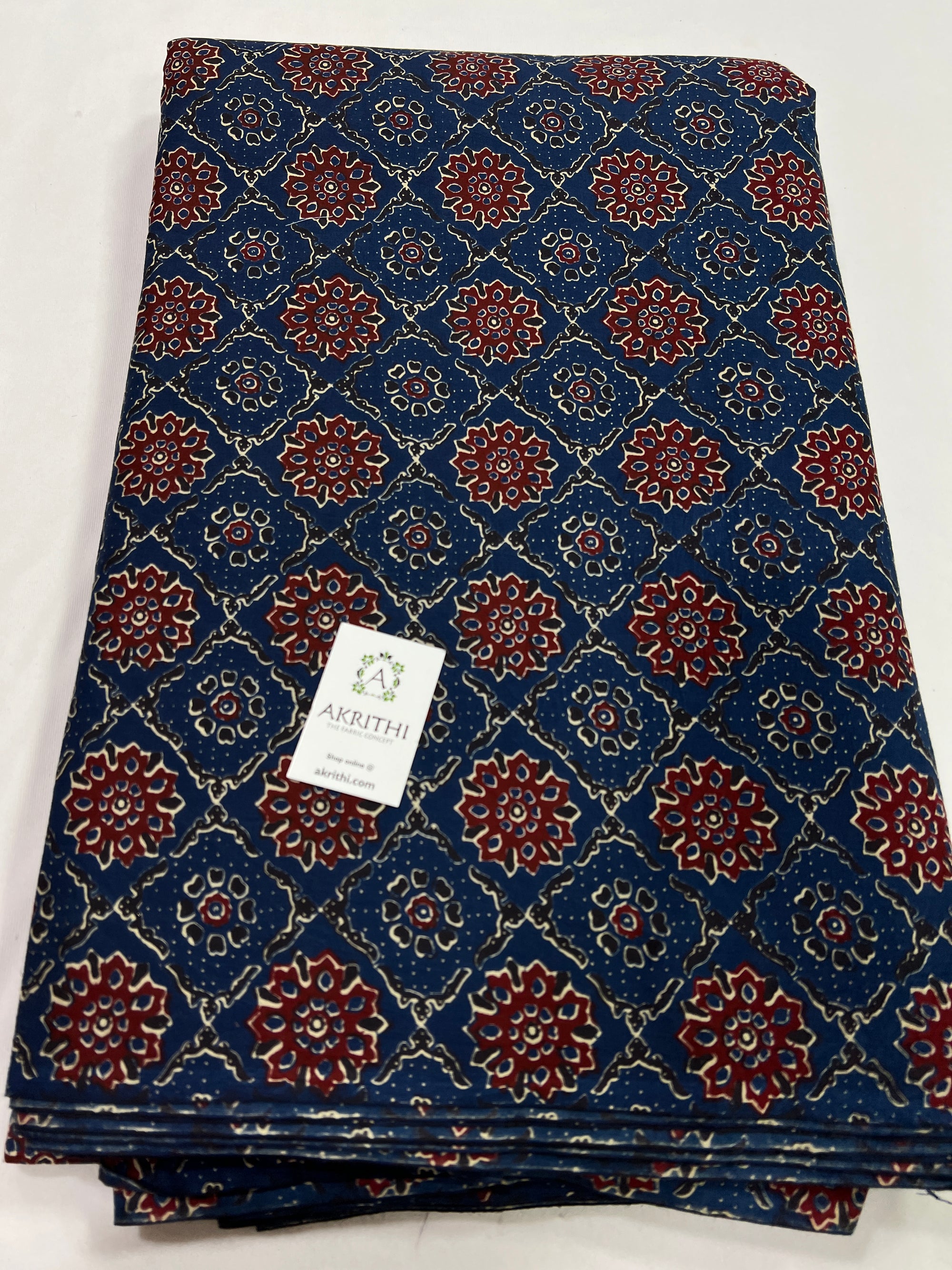 Printed pure cotton fabric