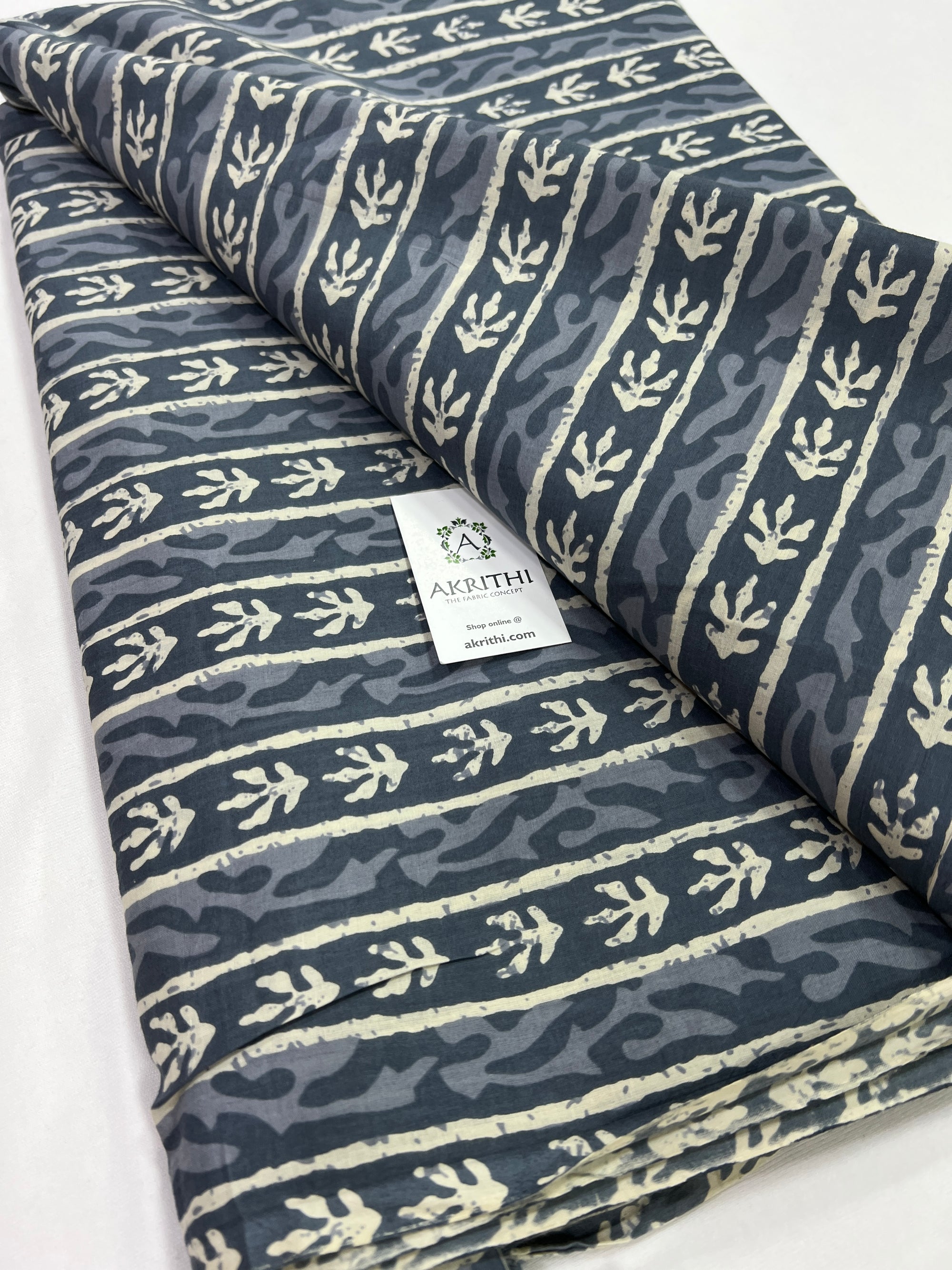 Printed pure cotton fabric