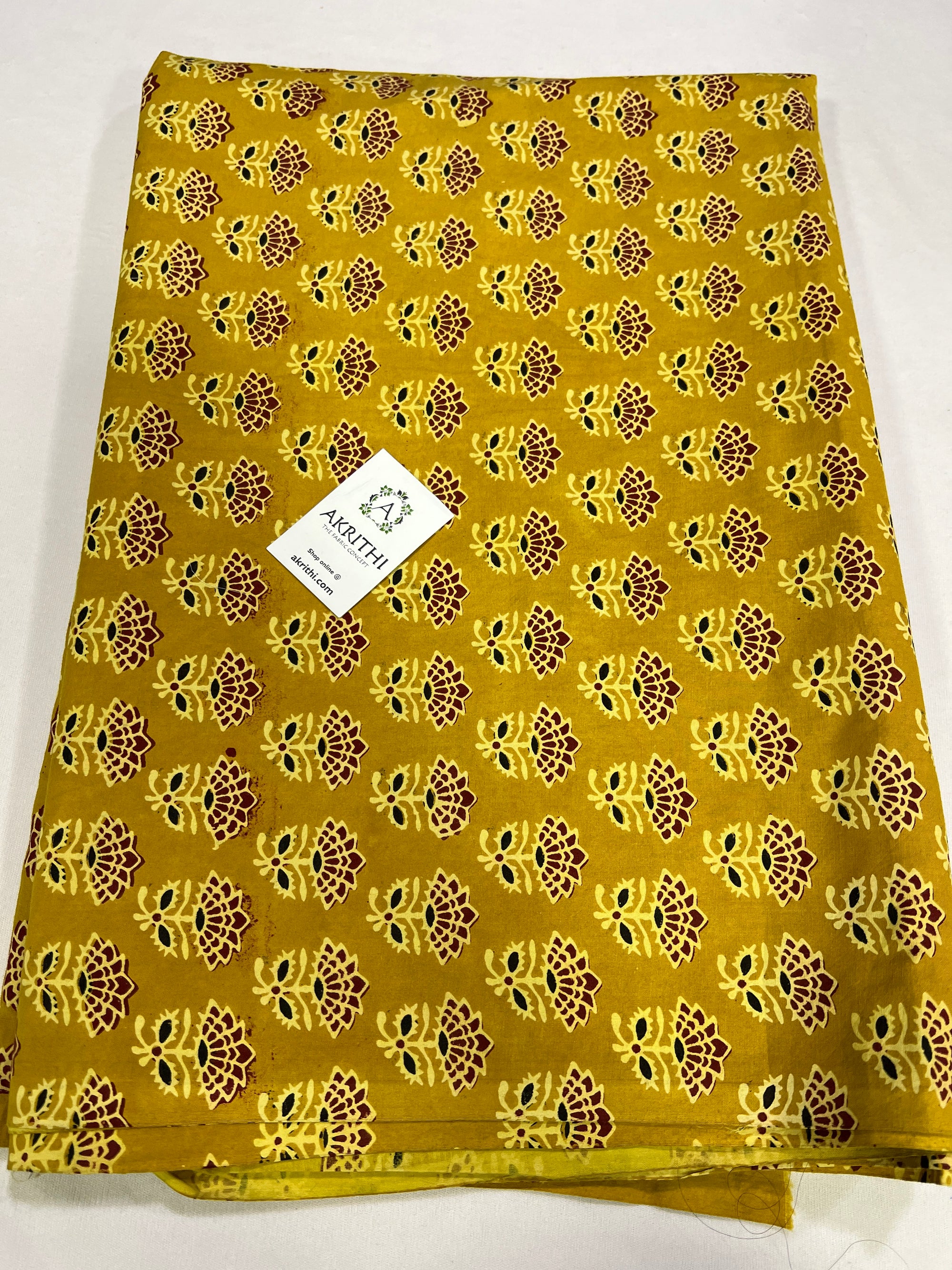 Printed pure cotton fabric