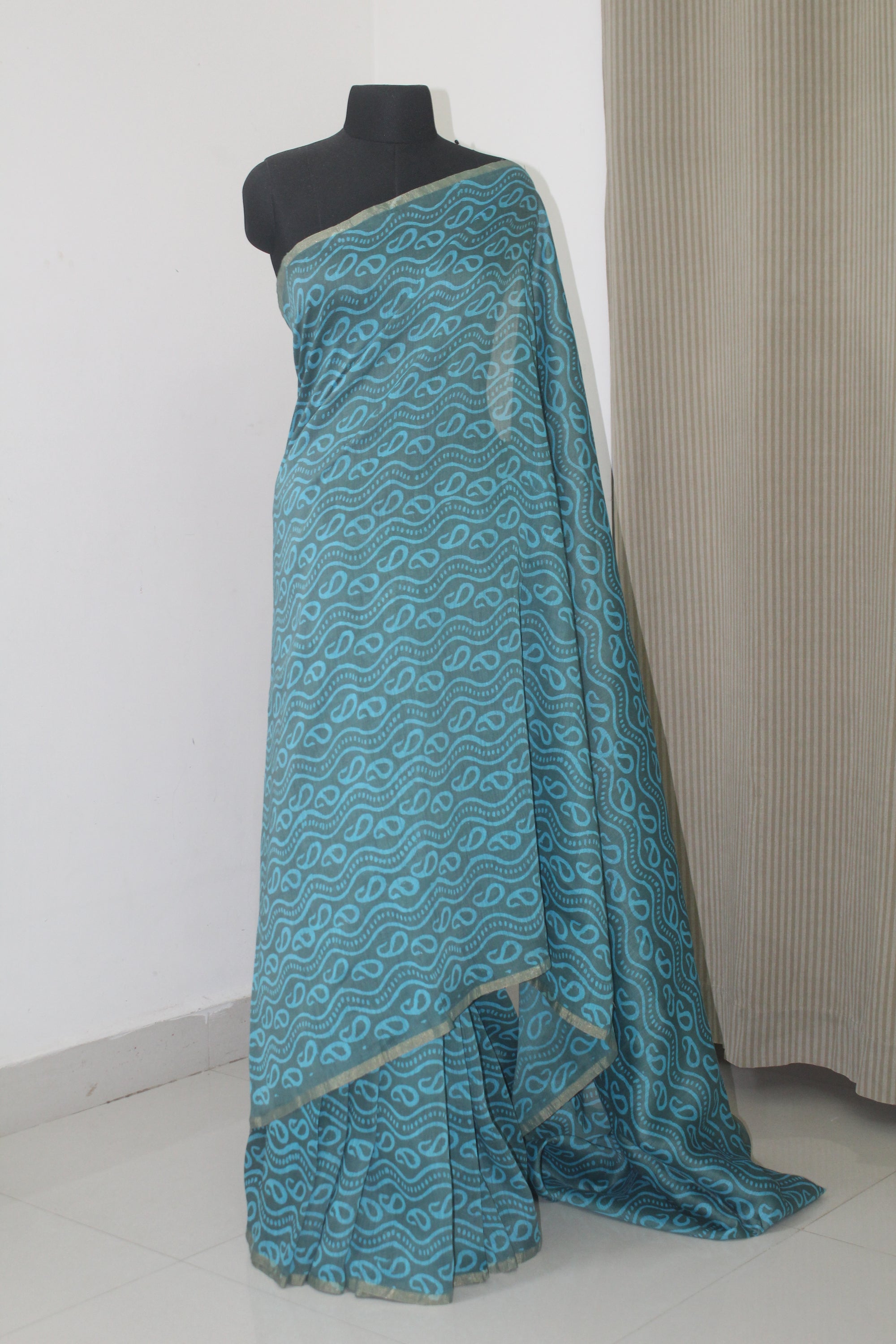 Handloom printed pure linen silk saree