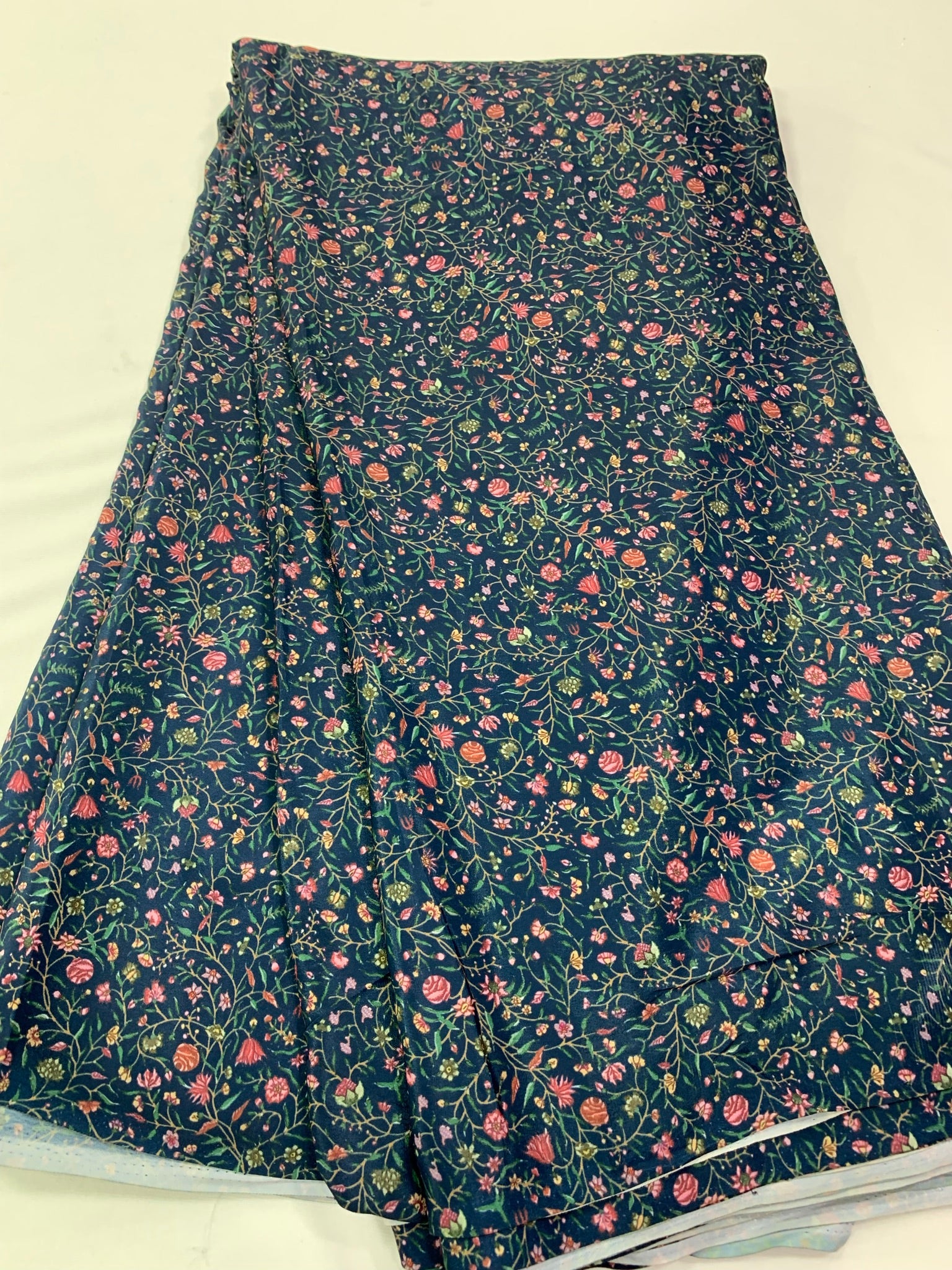 Digital floral Printed crepe fabric