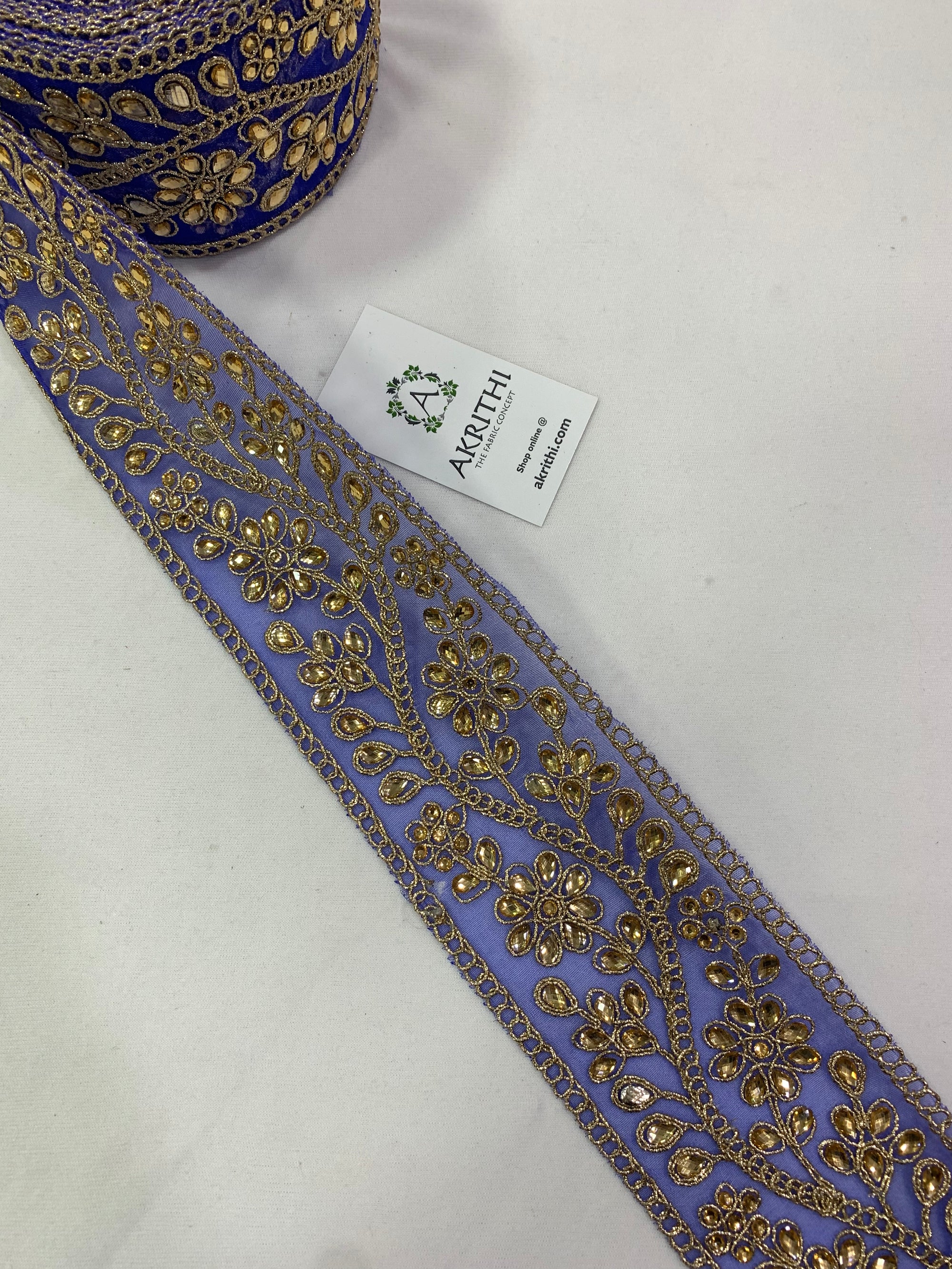 Embroidered lace 9 metres roll