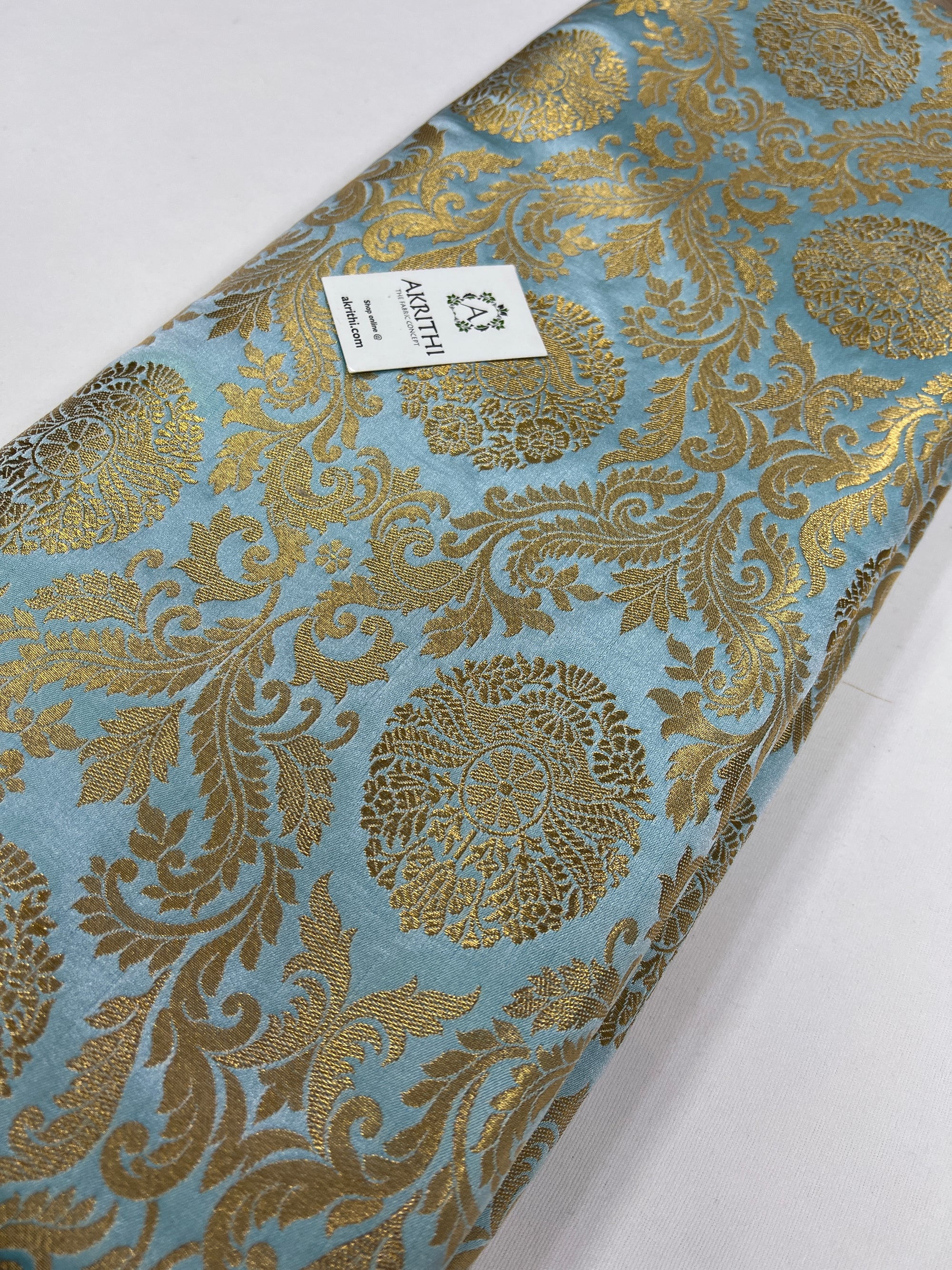 Handloom Banarasi brocade fabric