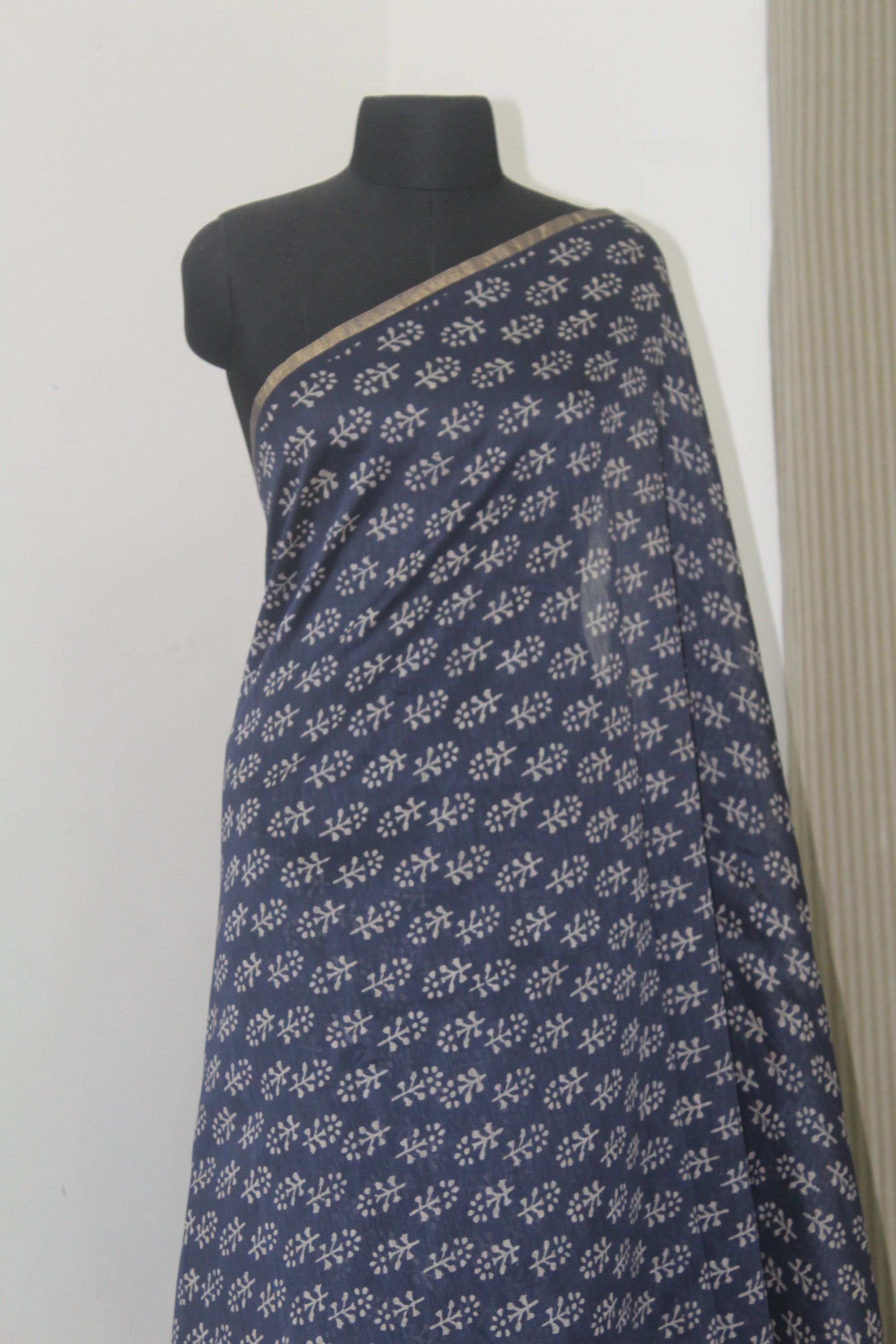 Handloom printed pure linen silk saree