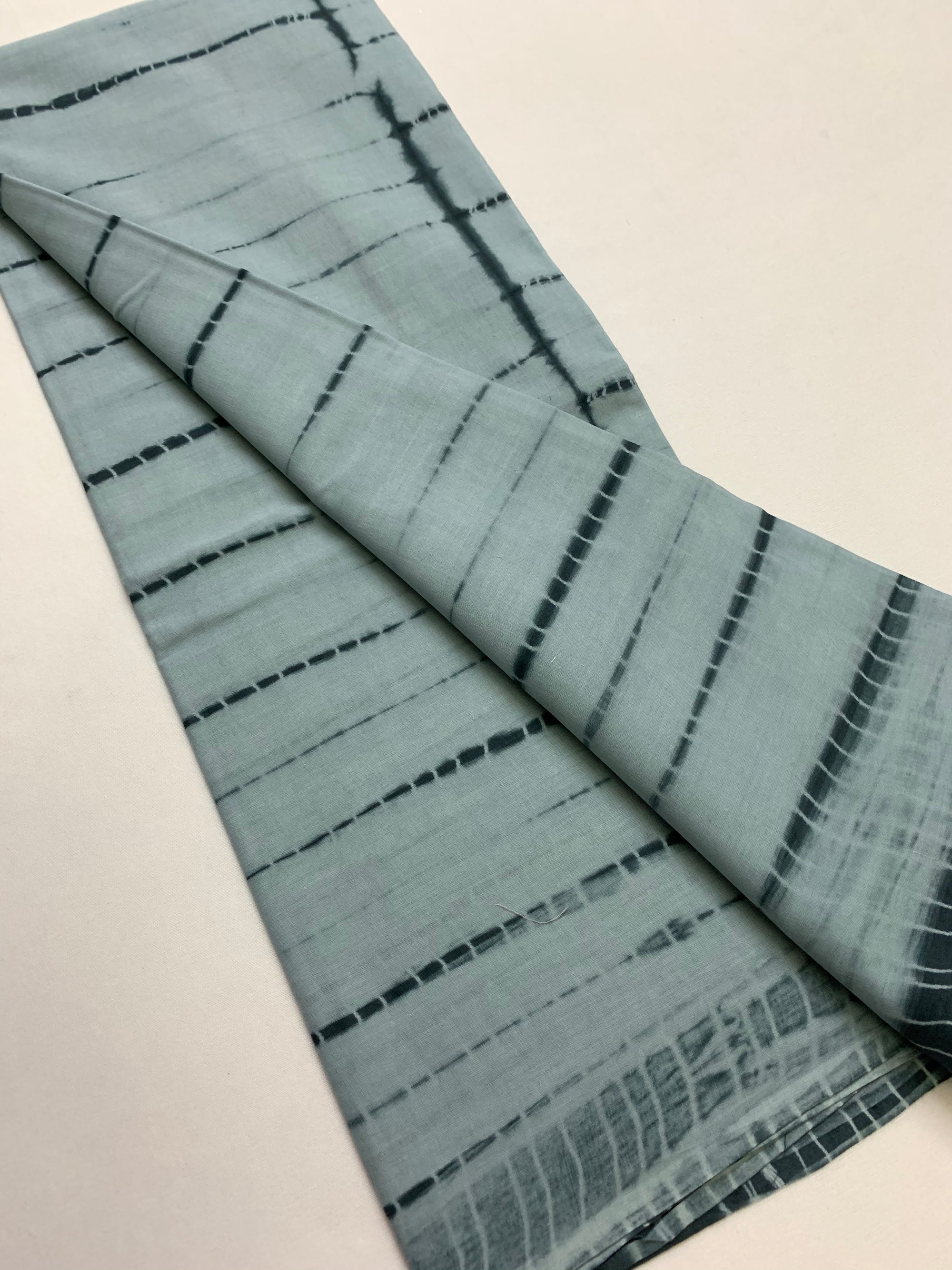 Tie and dye mul cotton fabric