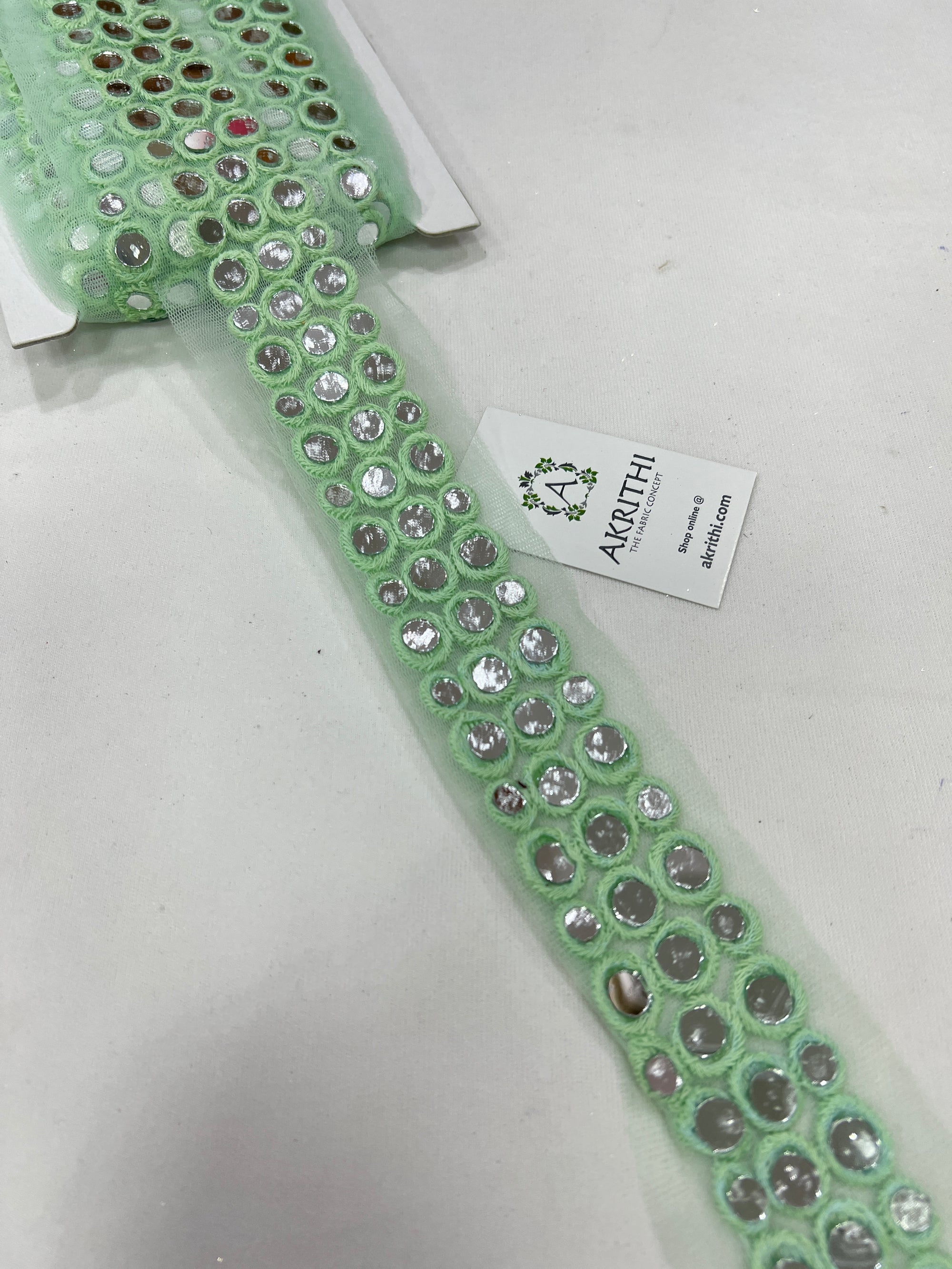 Mirror lace 9 metres roll