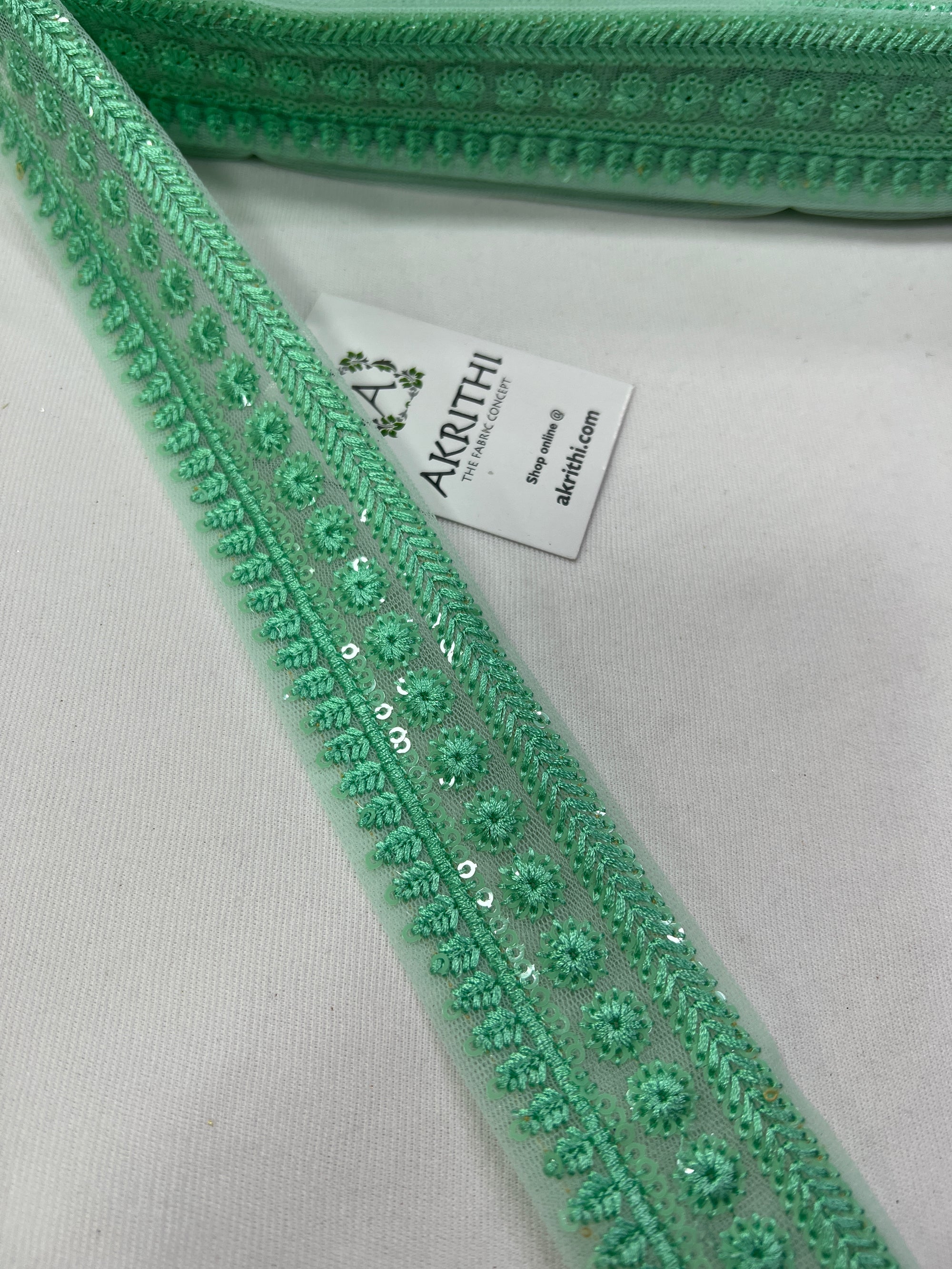 Embroidered lace 9 metres roll