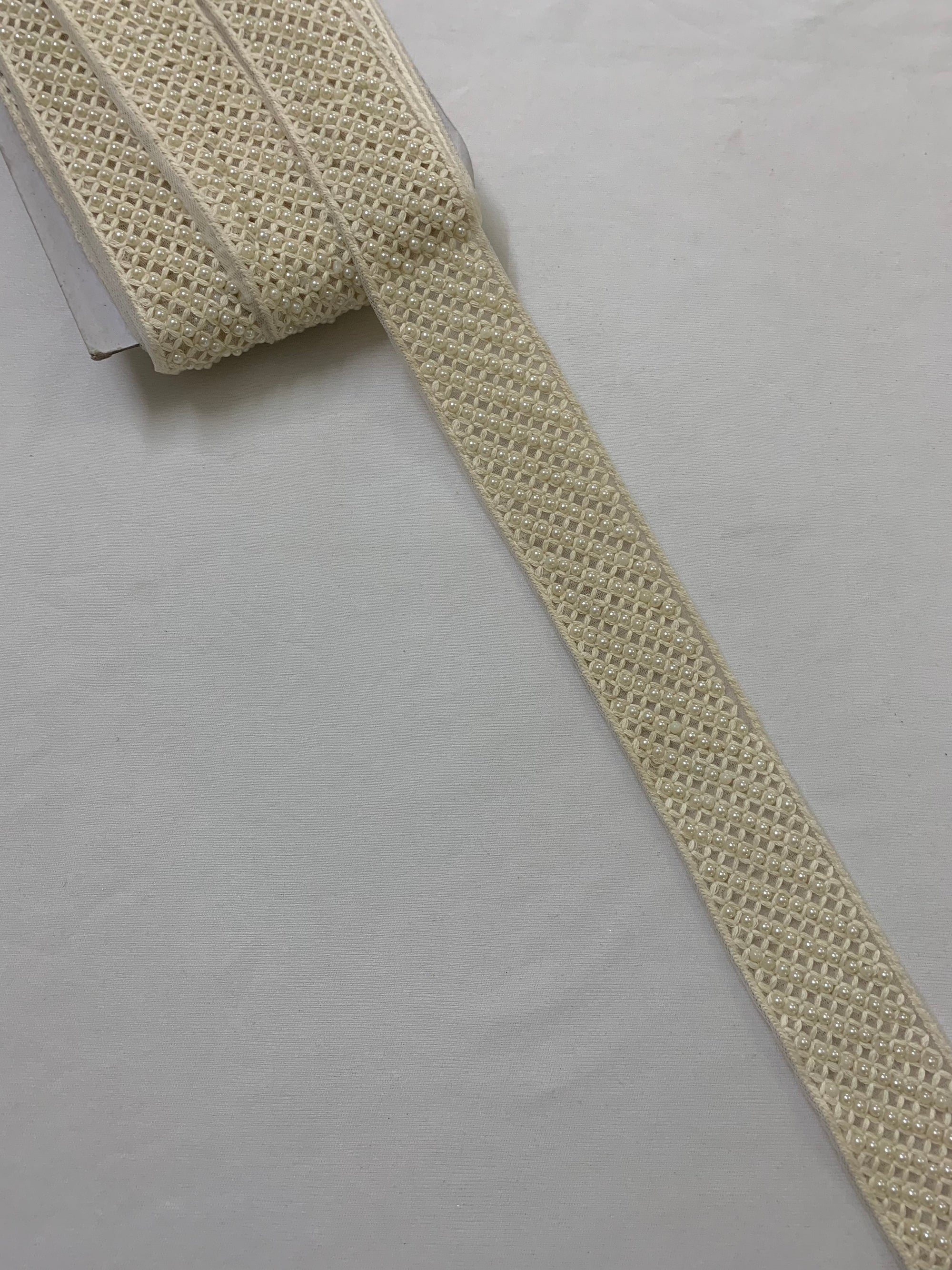 Embroidered lace 9 metres roll