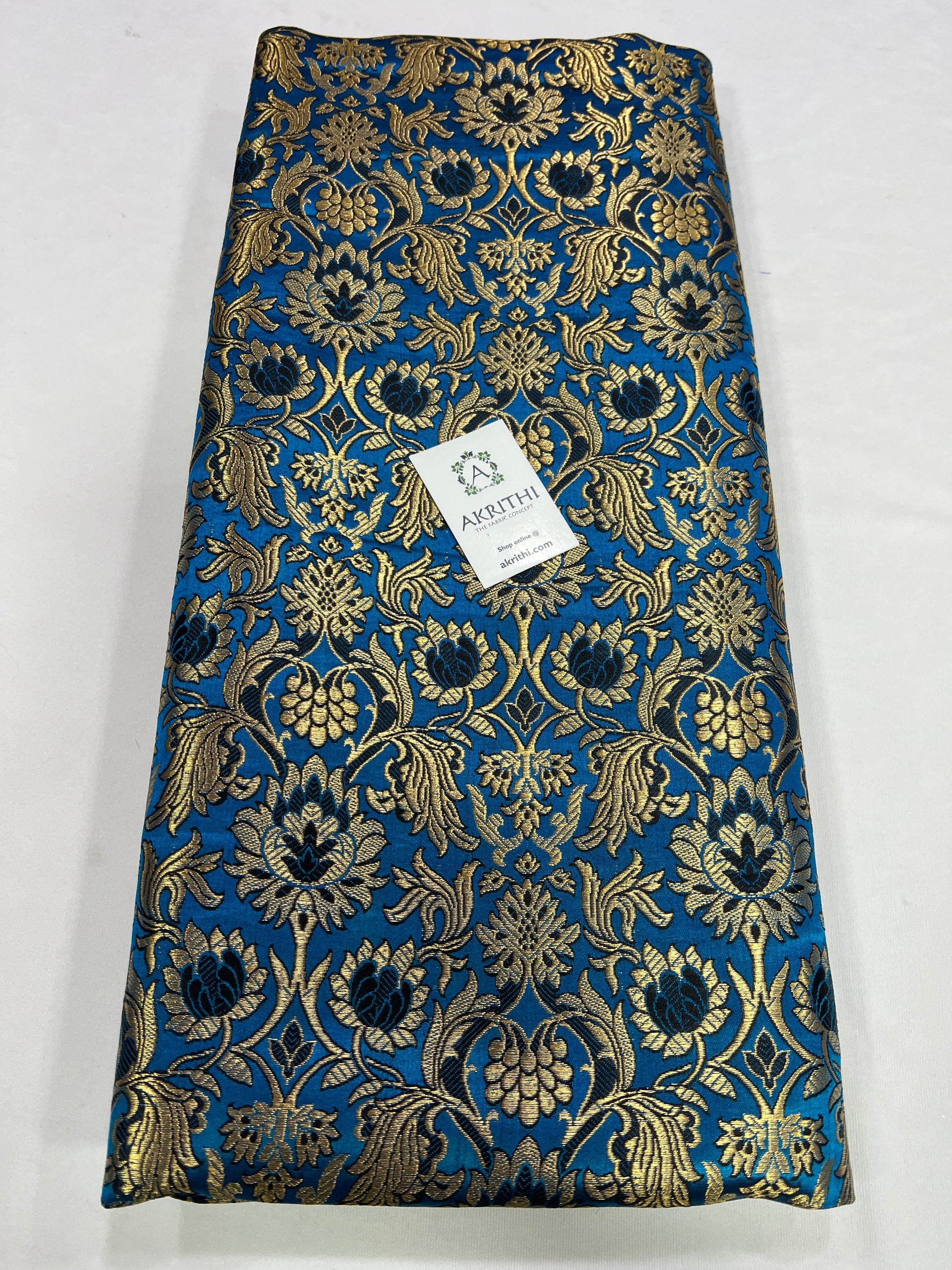 Handloom Banarasi brocade fabric