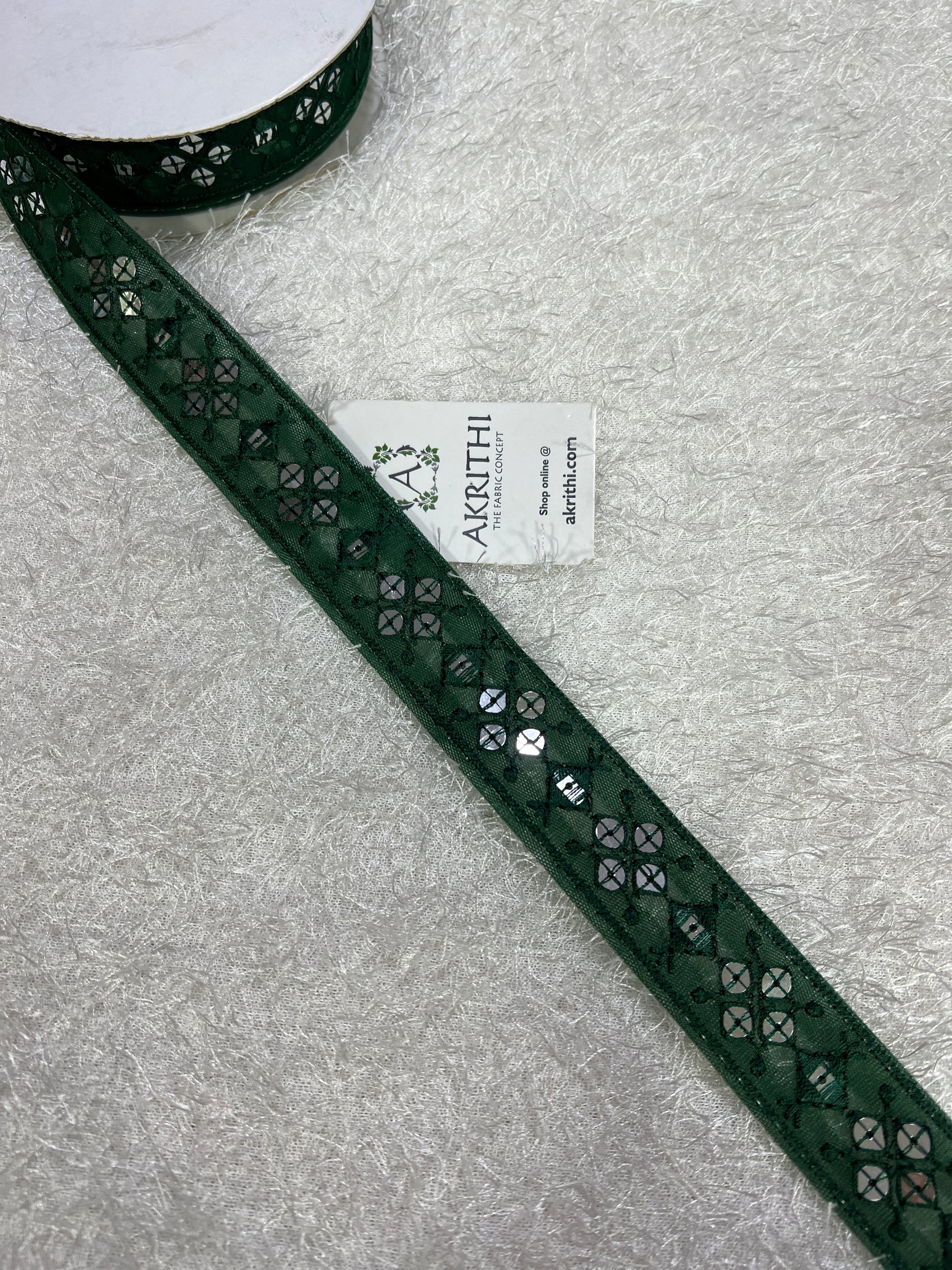 Embroidered lace 9 metres roll
