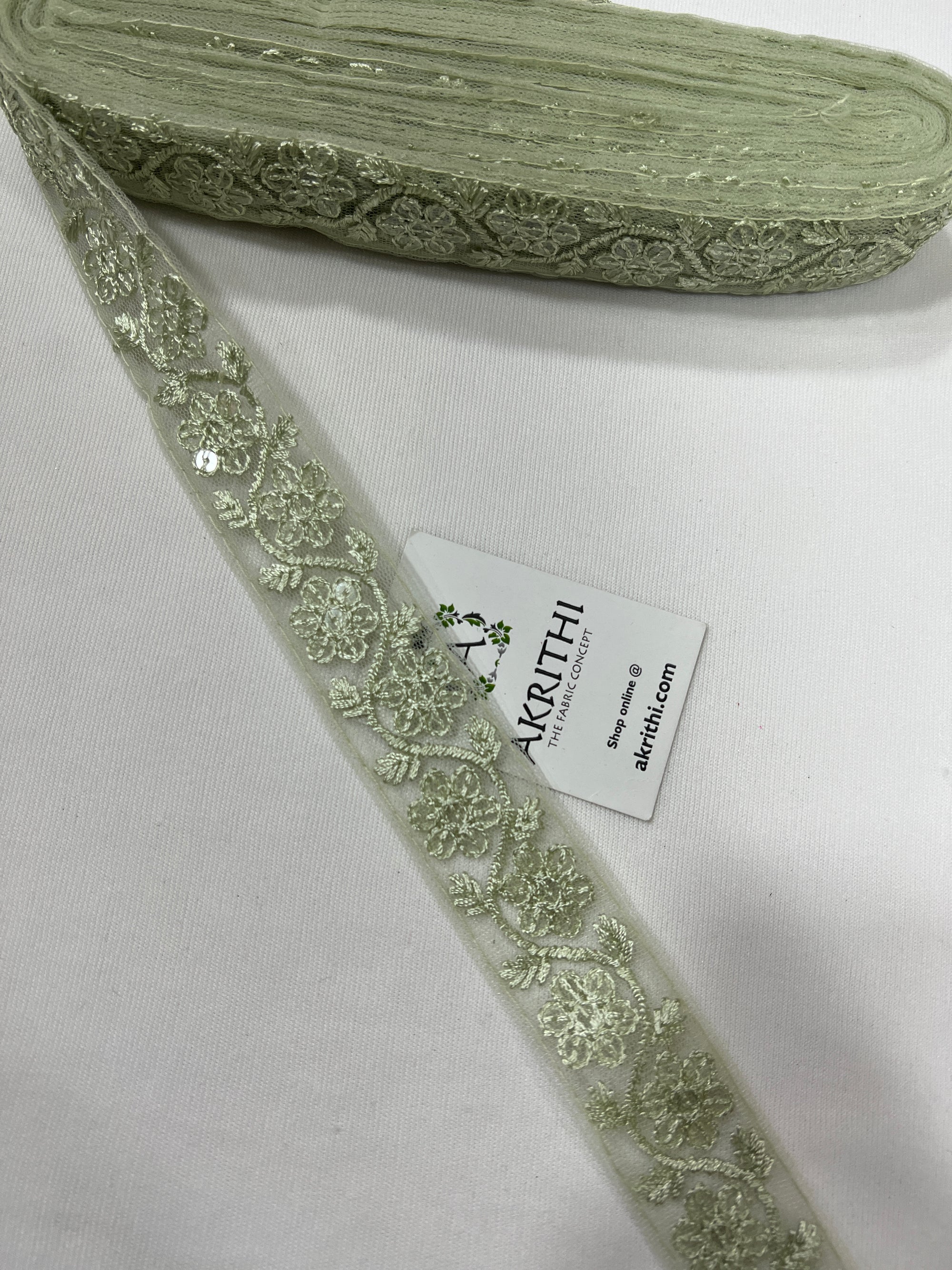 Embroidered lace 9 metres roll