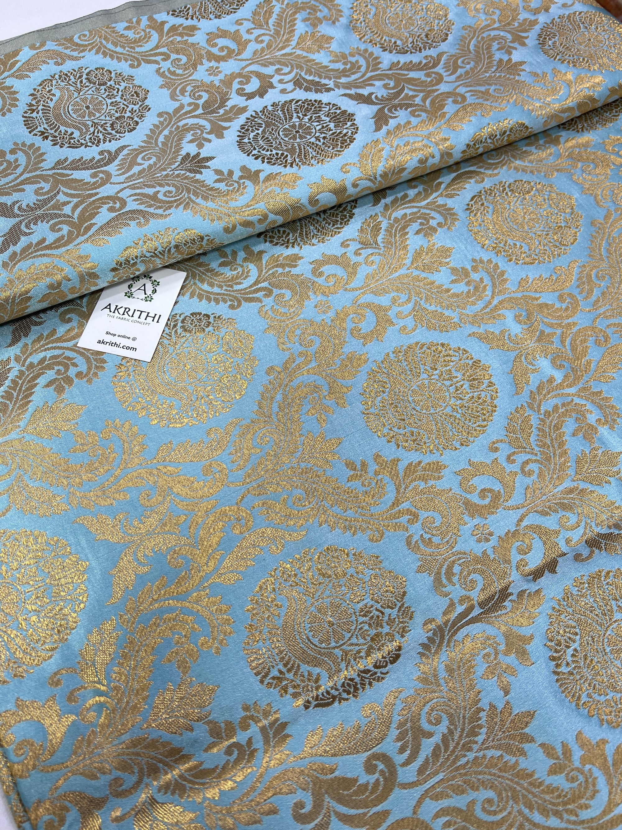 Handloom Banarasi brocade fabric