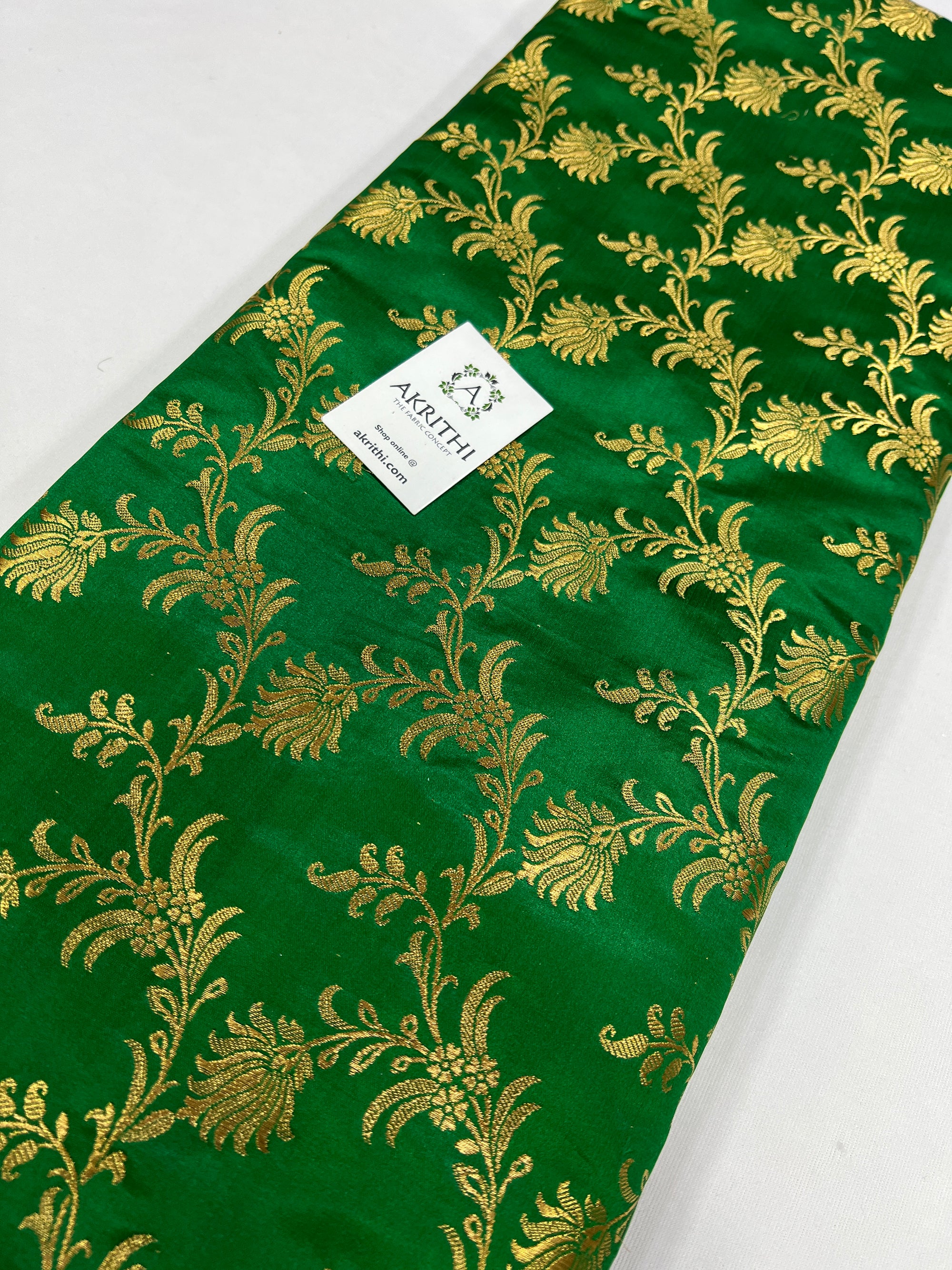 Handloom Banarasi brocade fabric