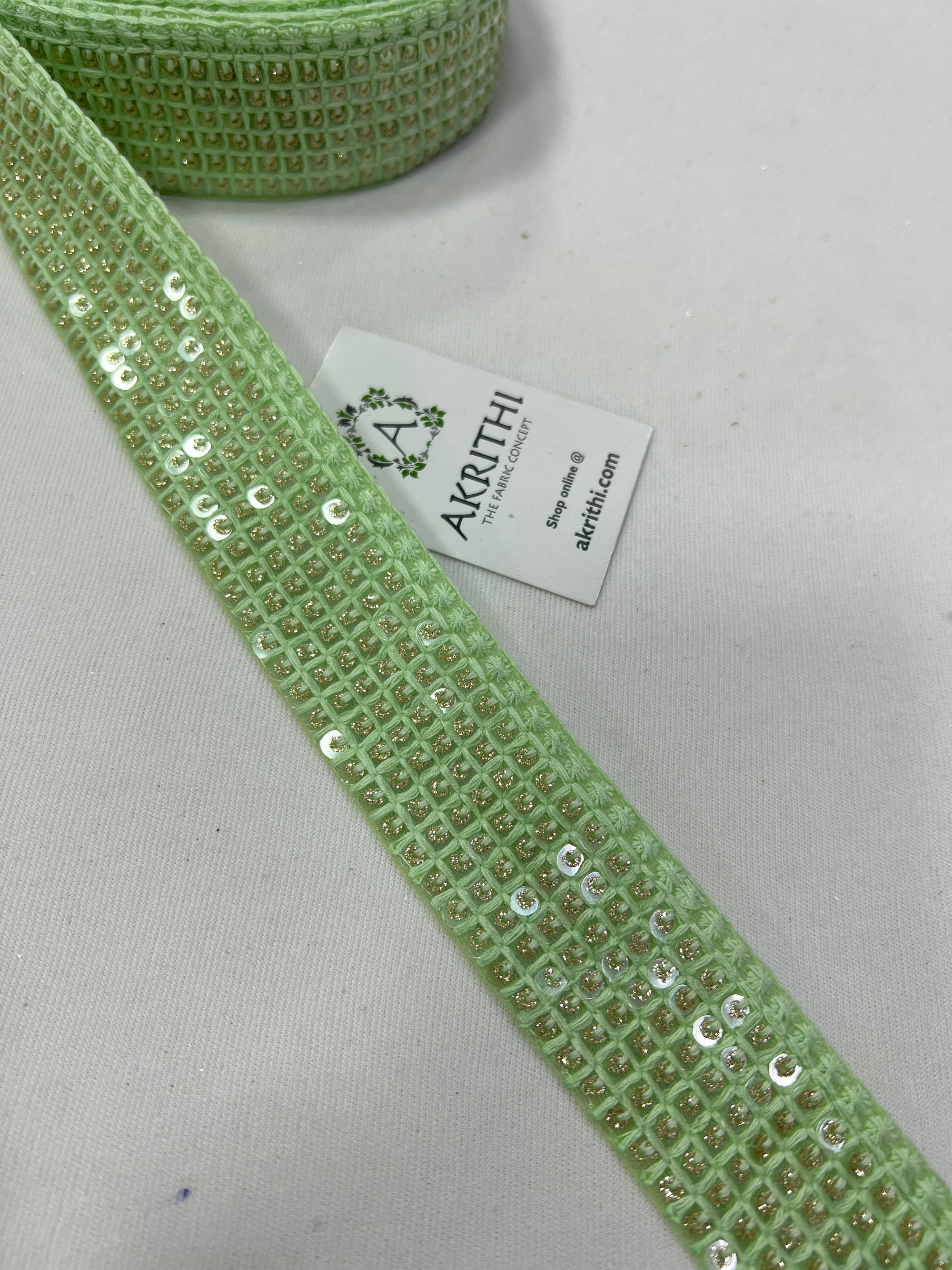 Embroidered lace 9 metres roll