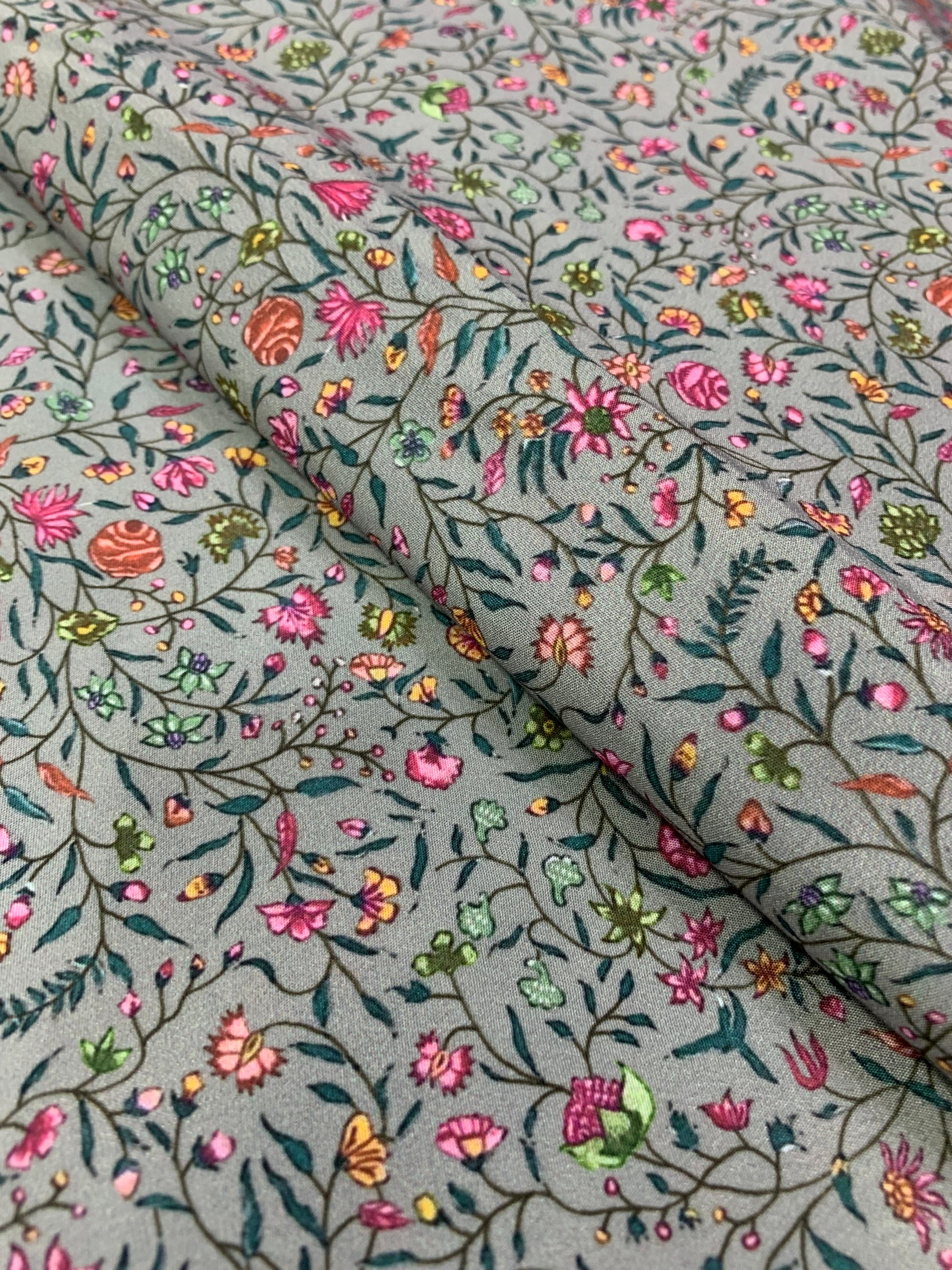 Digital floral Printed crepe fabric
