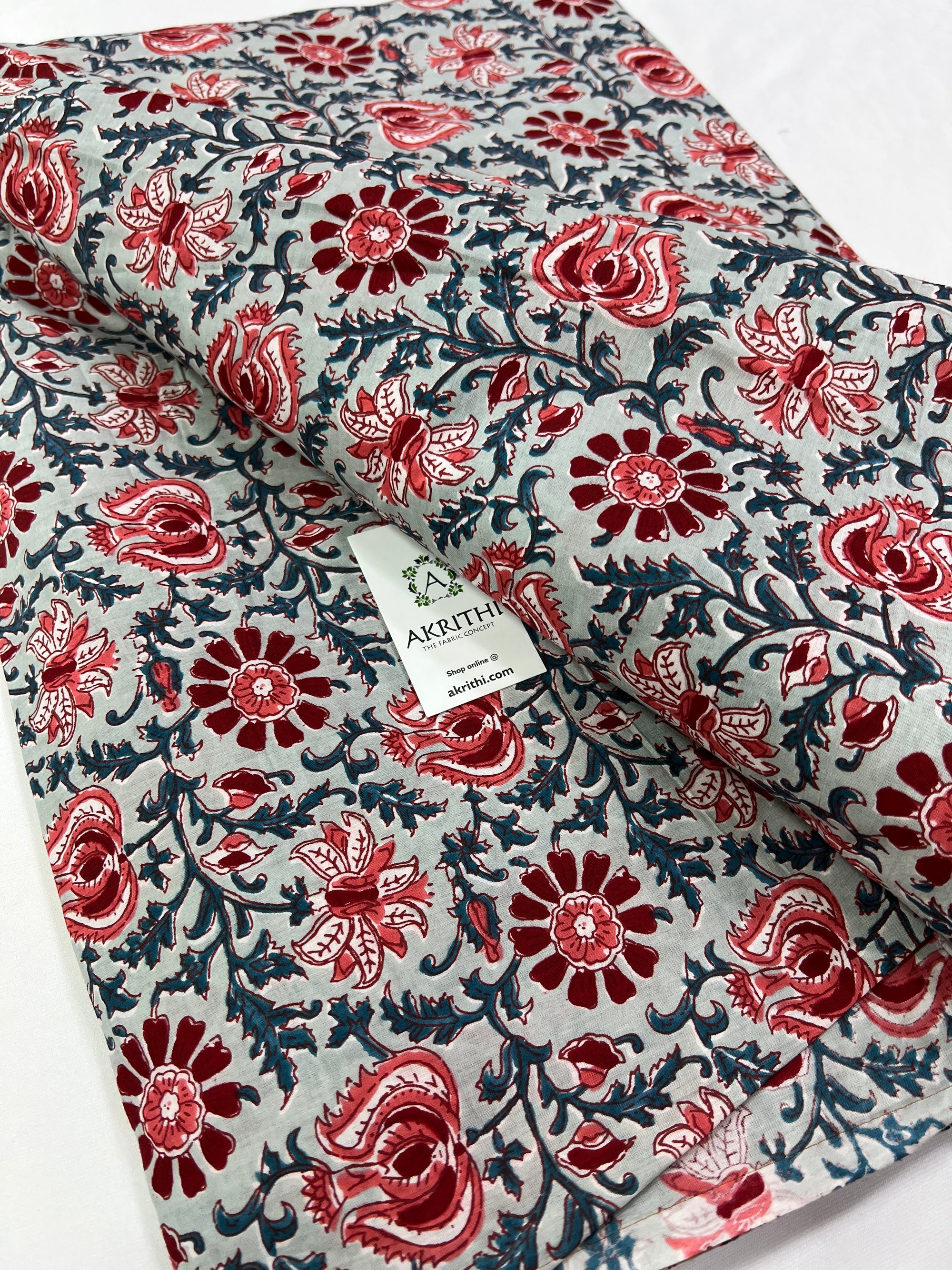 Printed pure cotton fabric