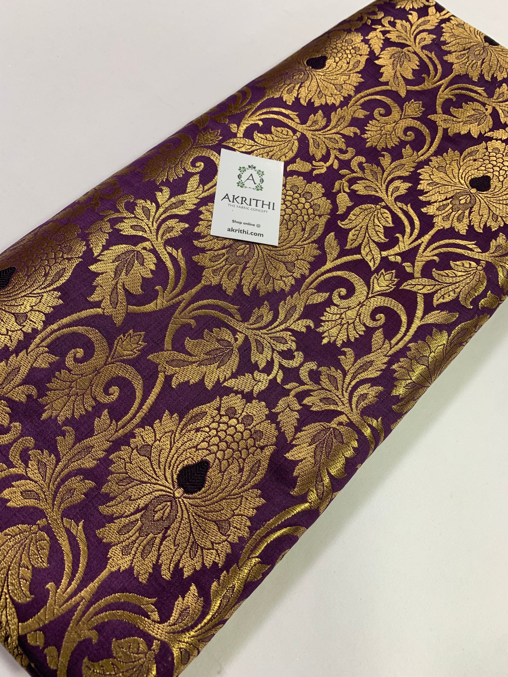 Handloom Banarasi brocade fabric