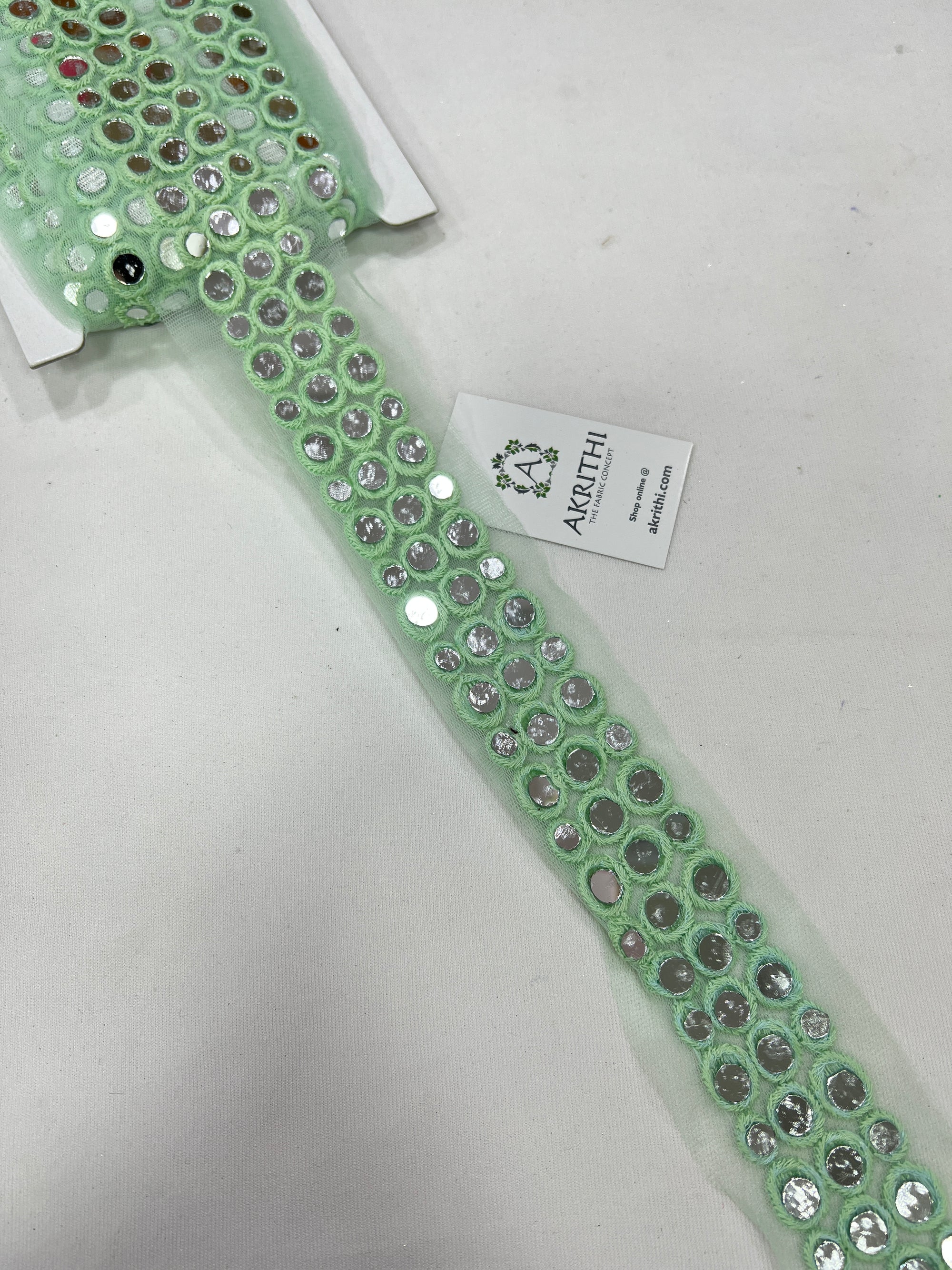Mirror lace 9 metres roll