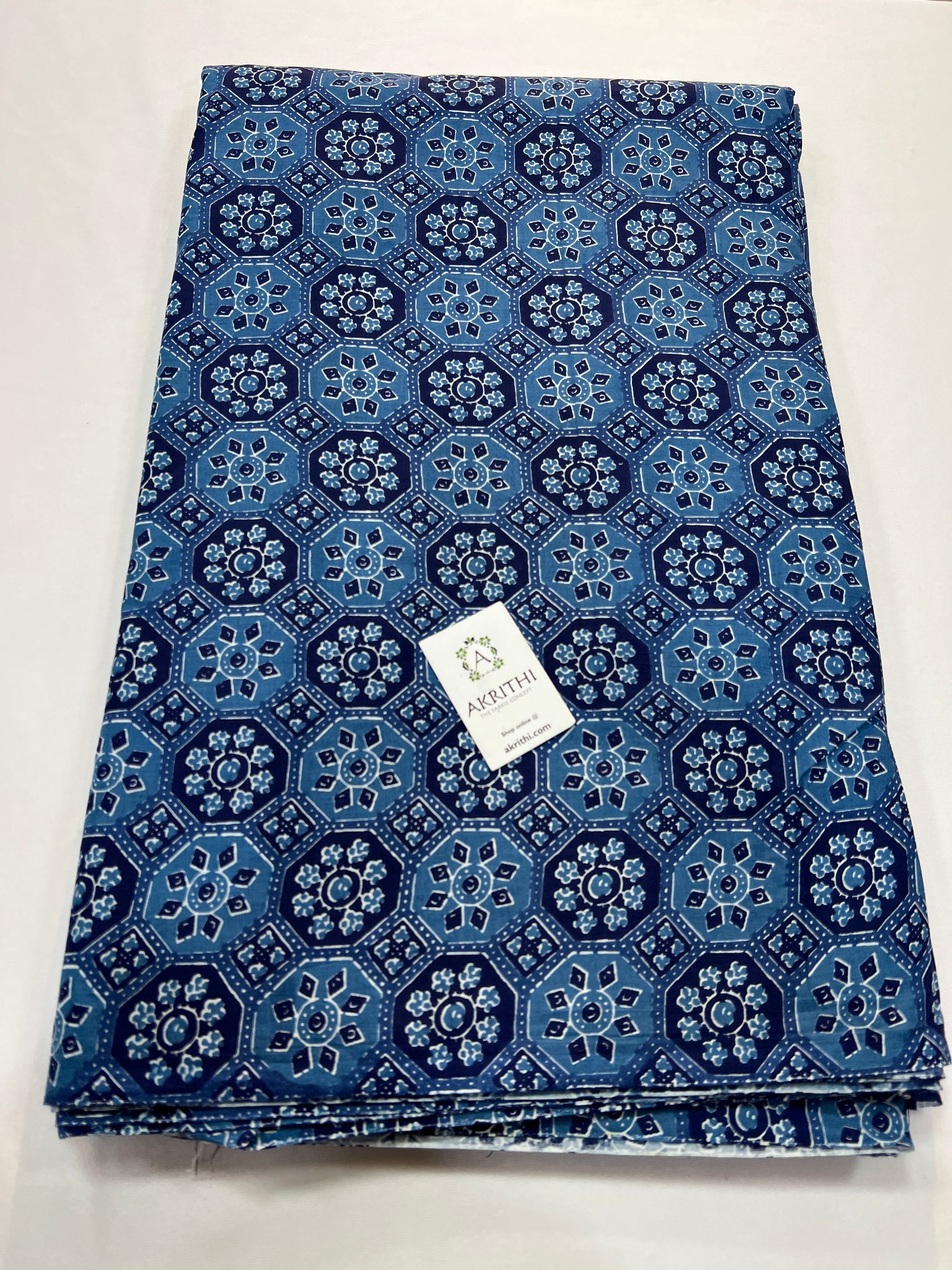 Printed pure cotton fabric