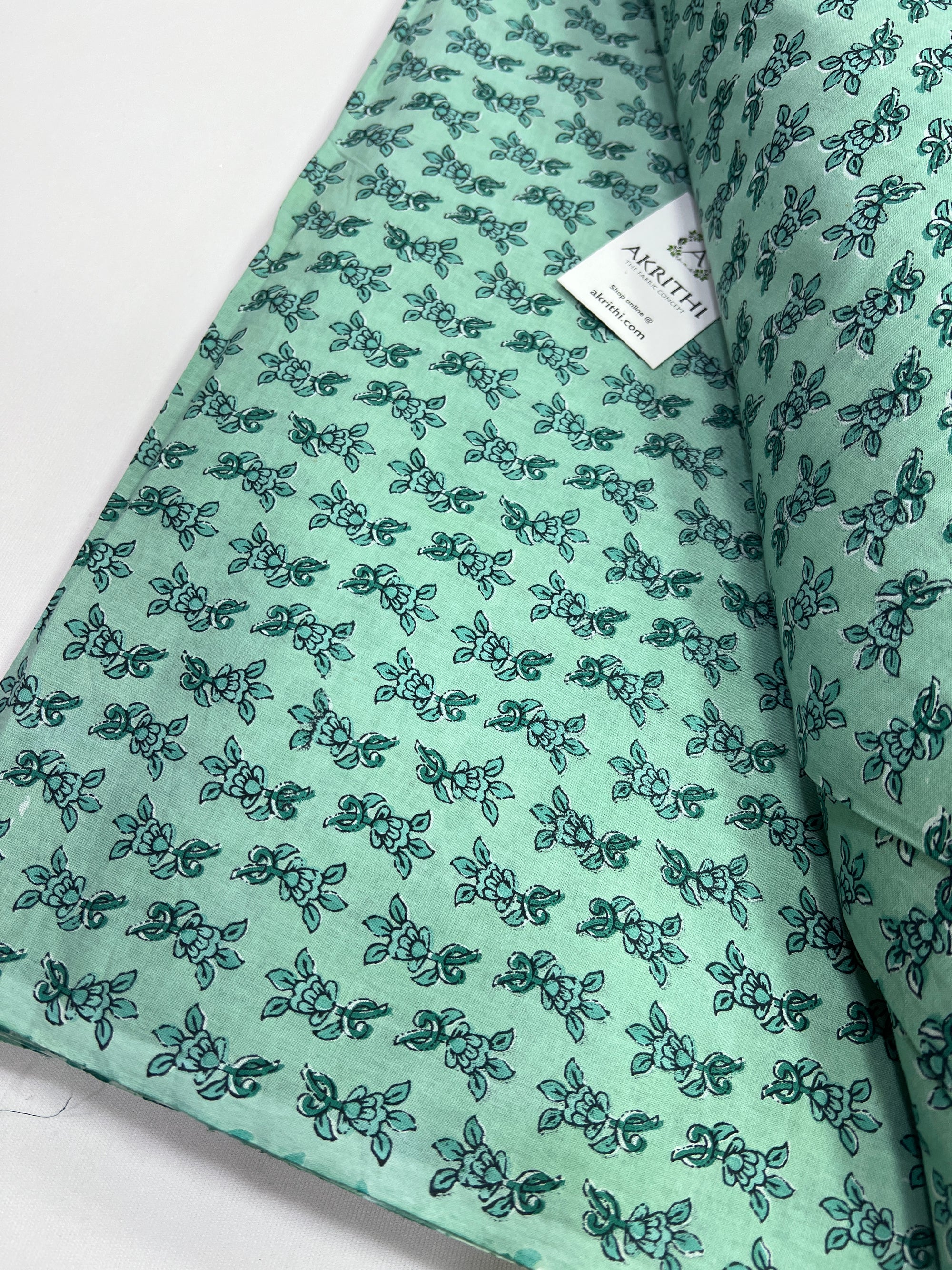 Printed pure cotton fabric