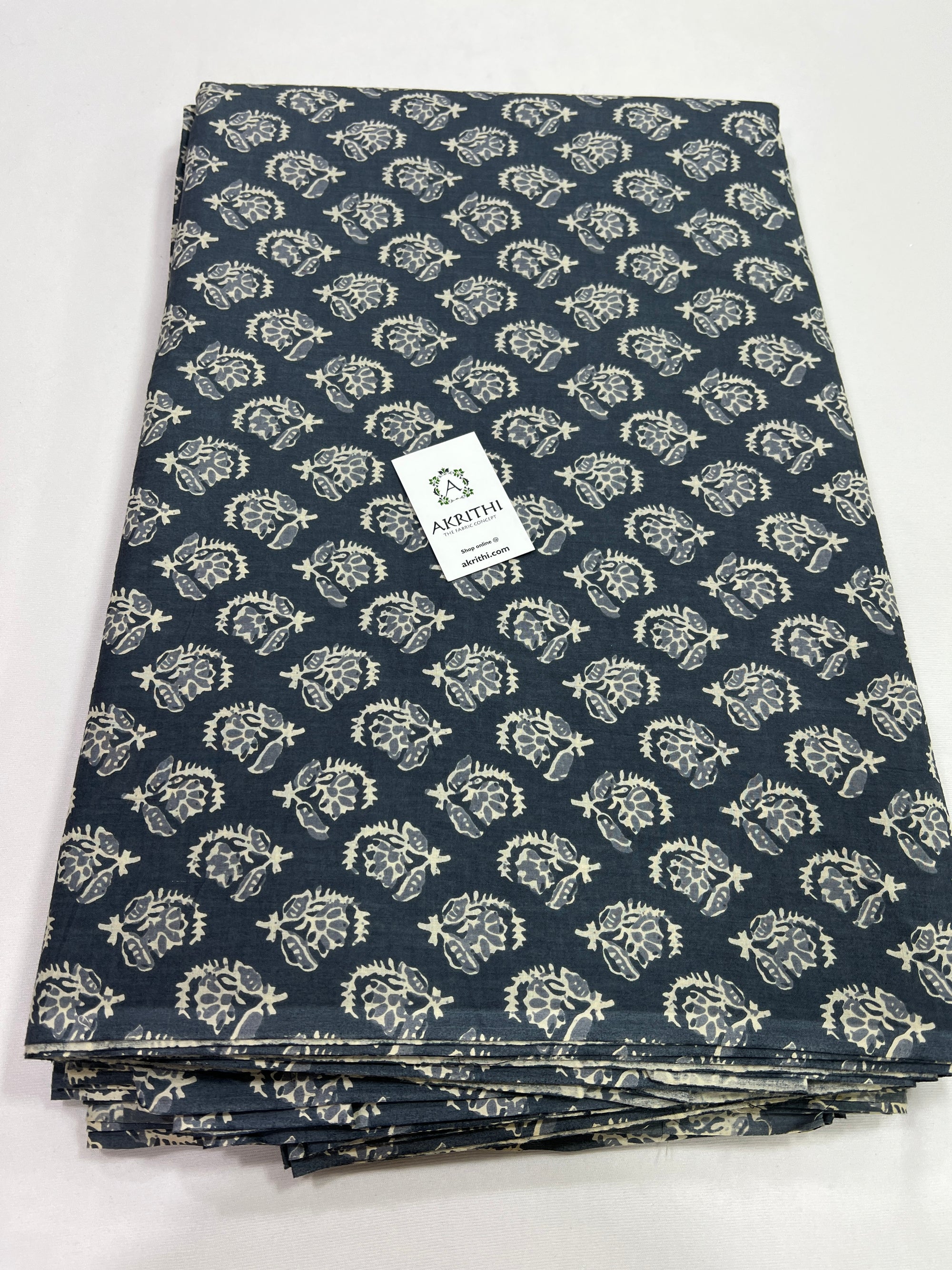 Printed pure cotton fabric