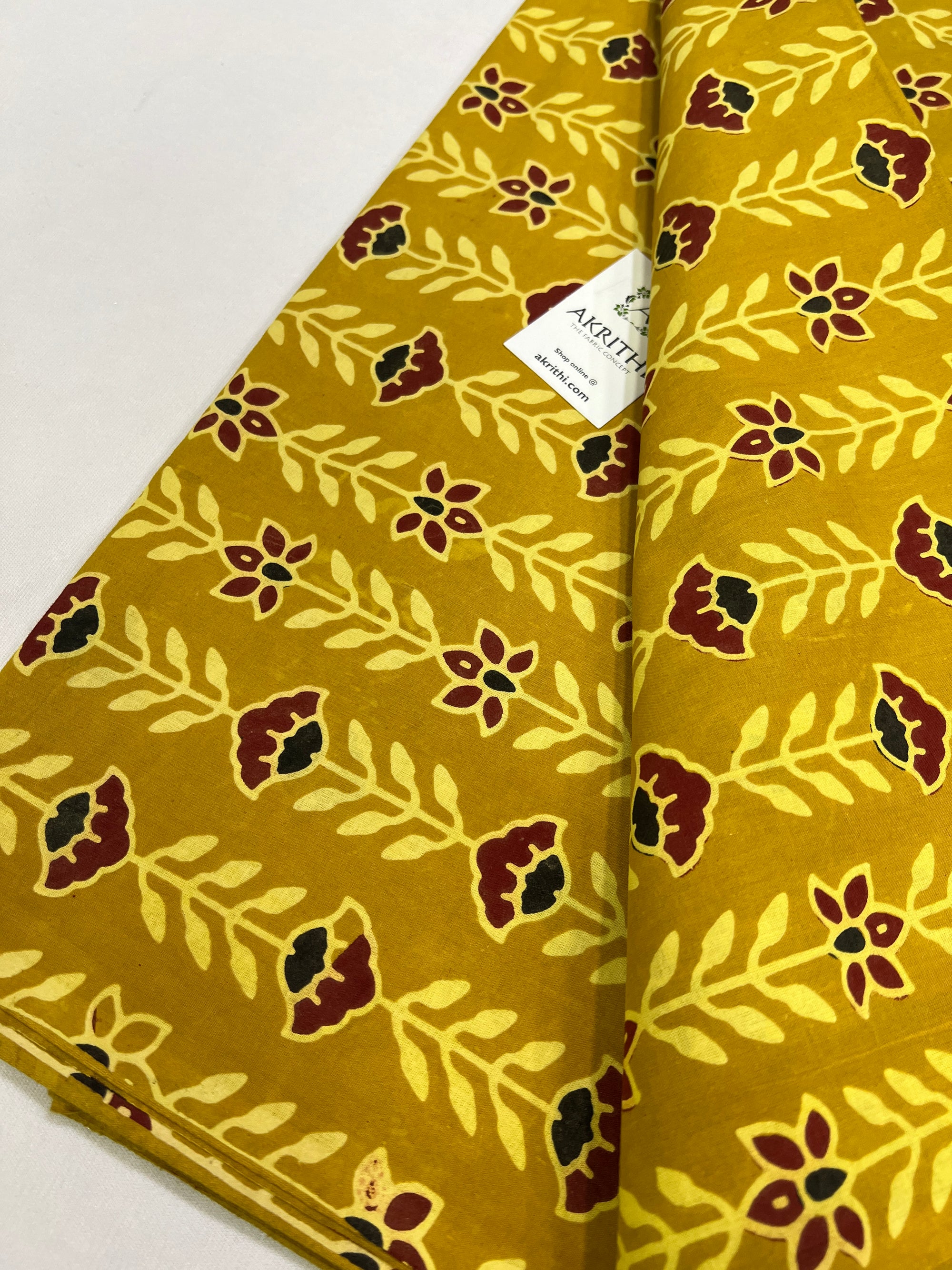 Printed pure cotton fabric