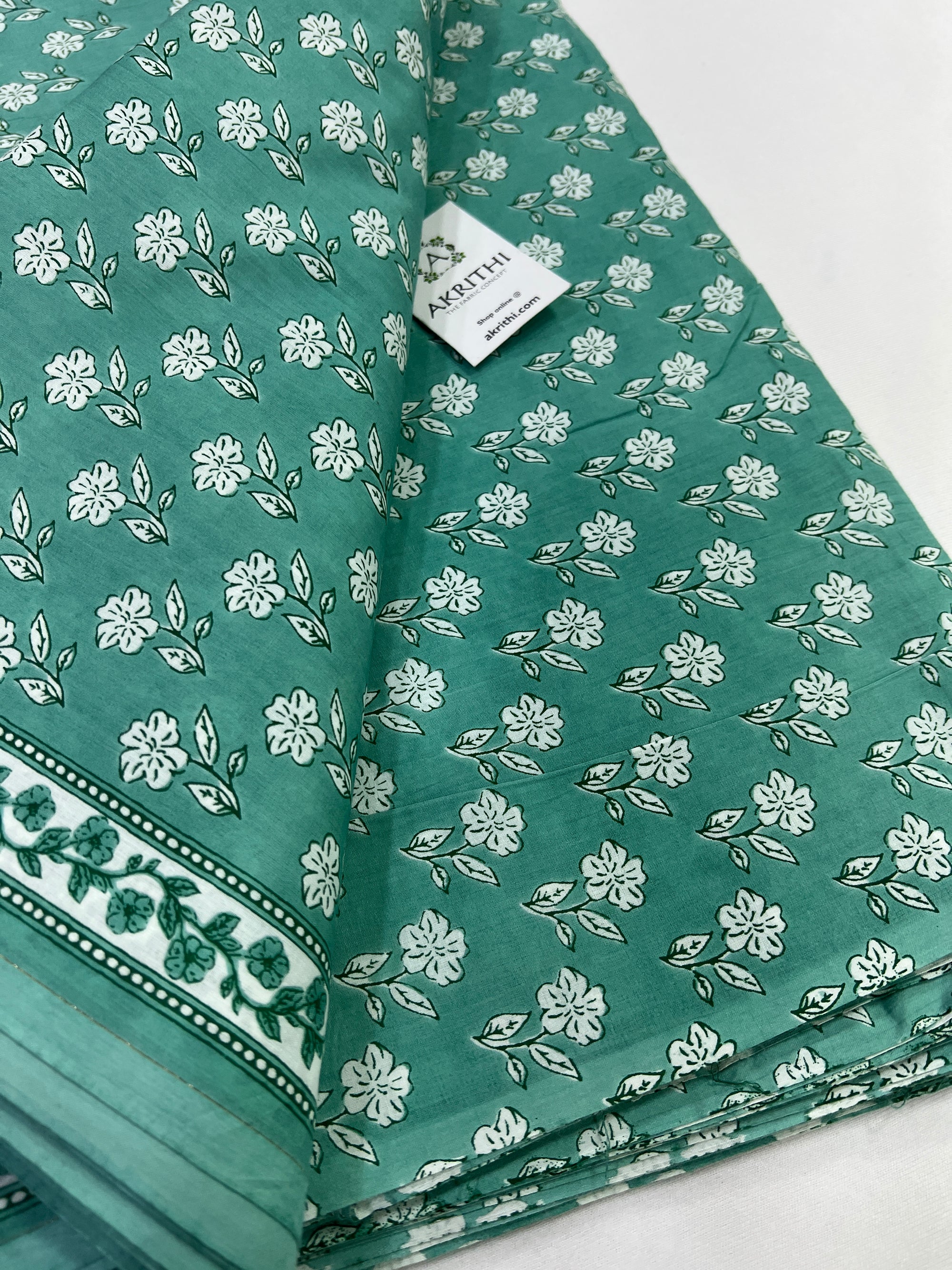 Printed pure cotton fabric