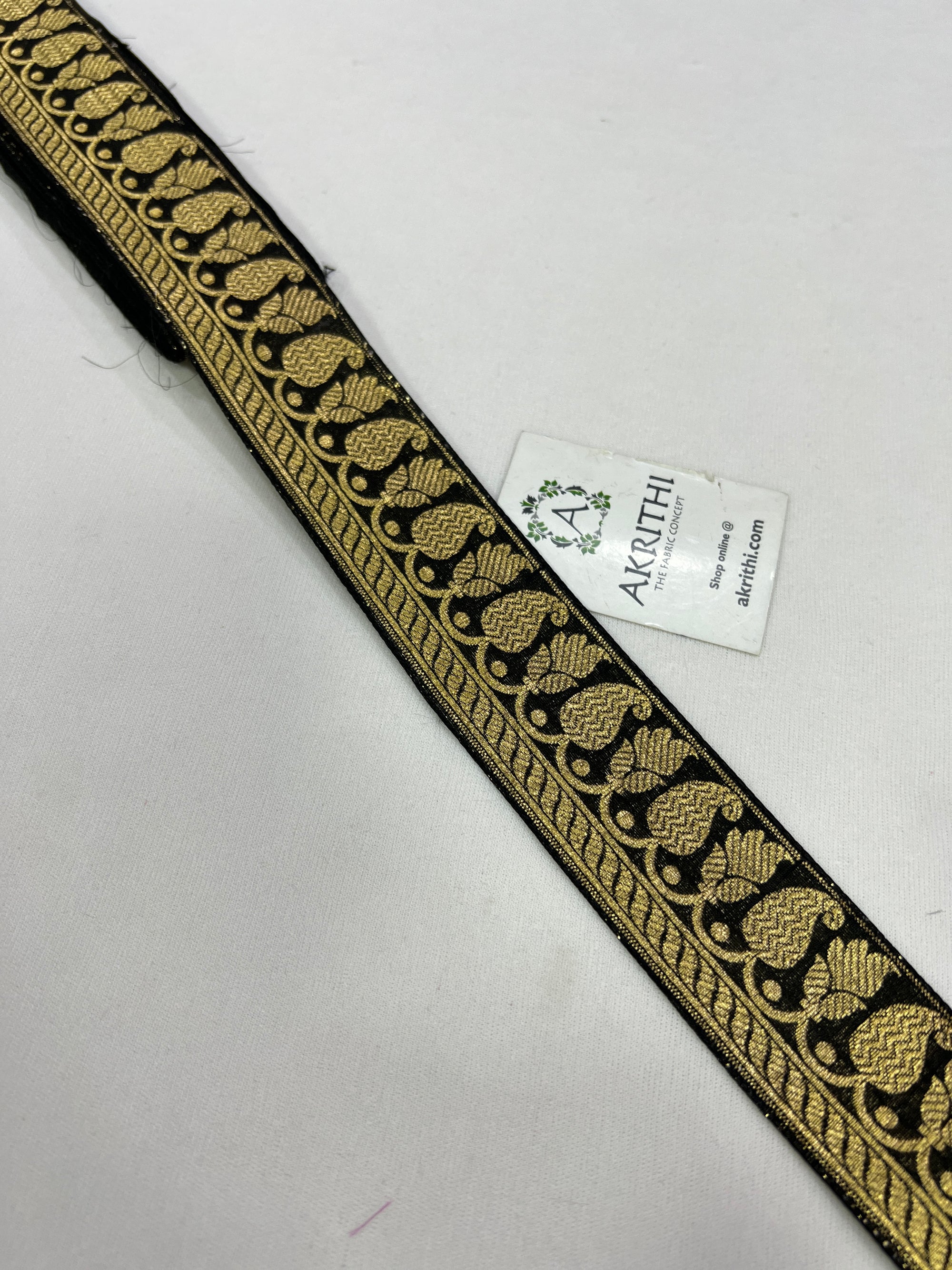 Handloom Banarasi lace 5 metres roll