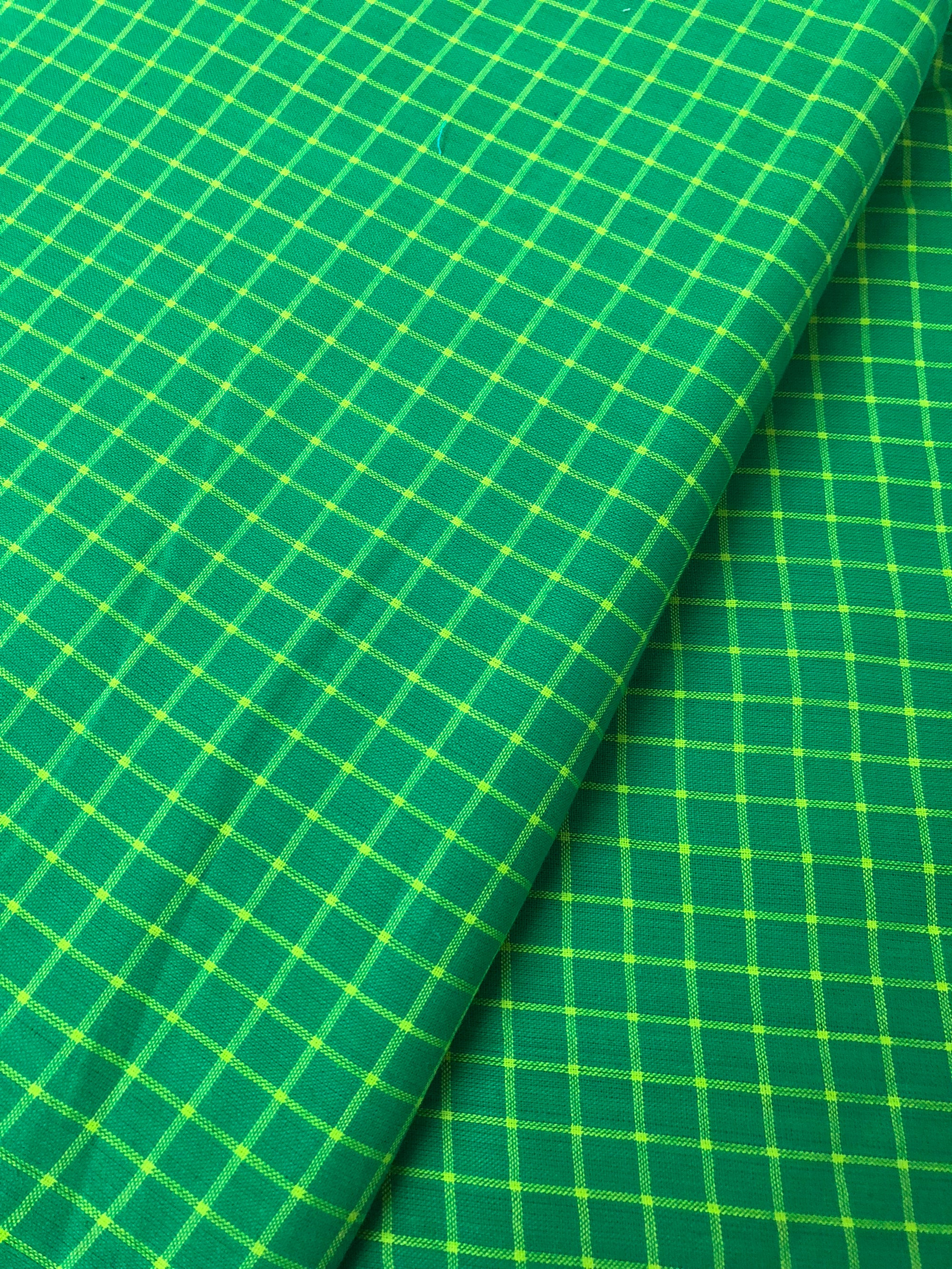 Checkered mercerised cotton fabric