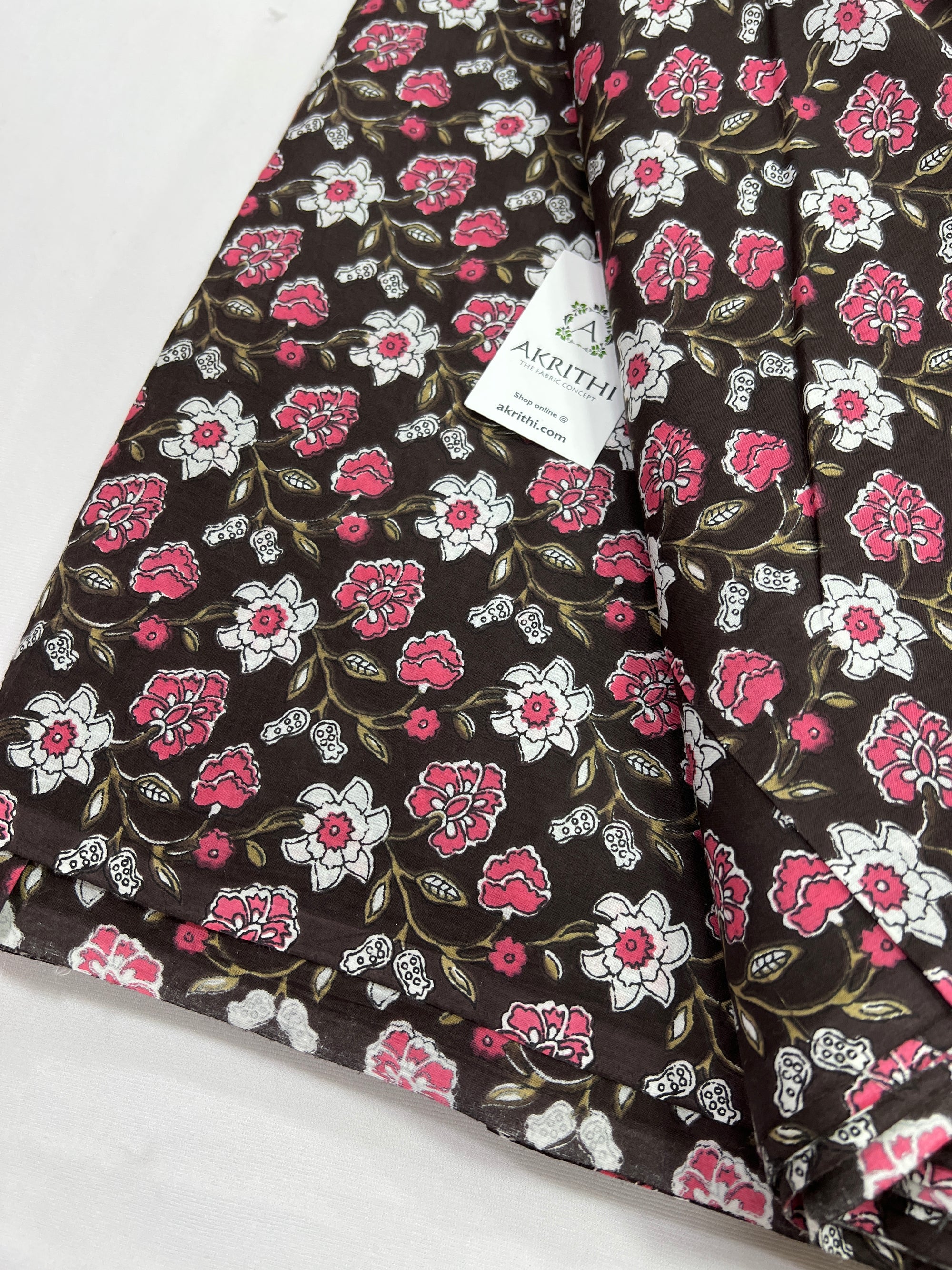 Printed pure cotton fabric