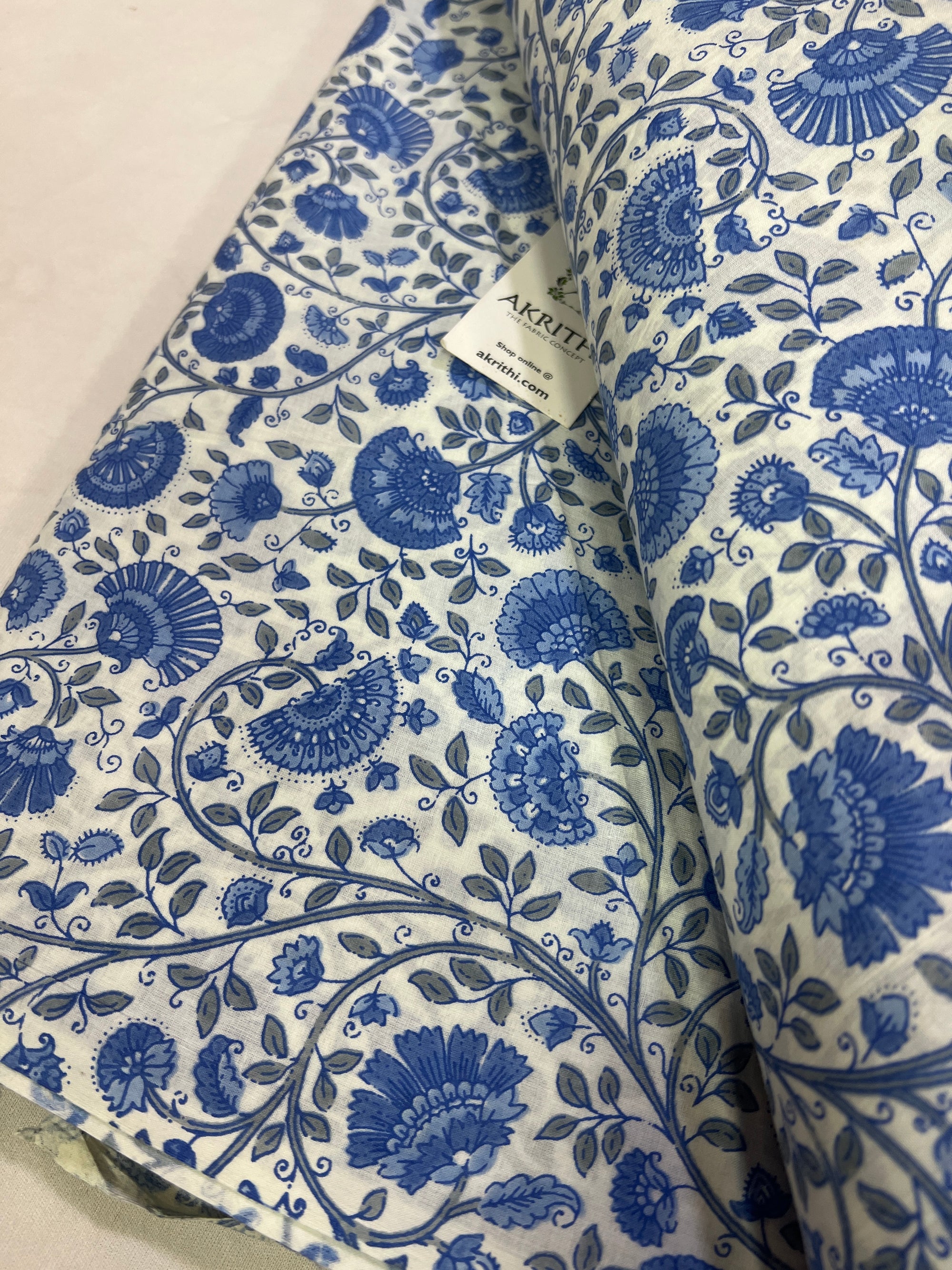 Printed pure cotton fabric