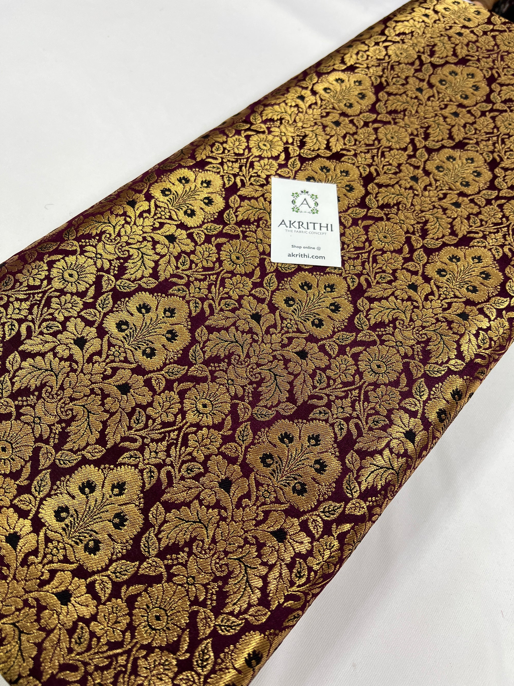 Handloom Banarasi brocade fabric
