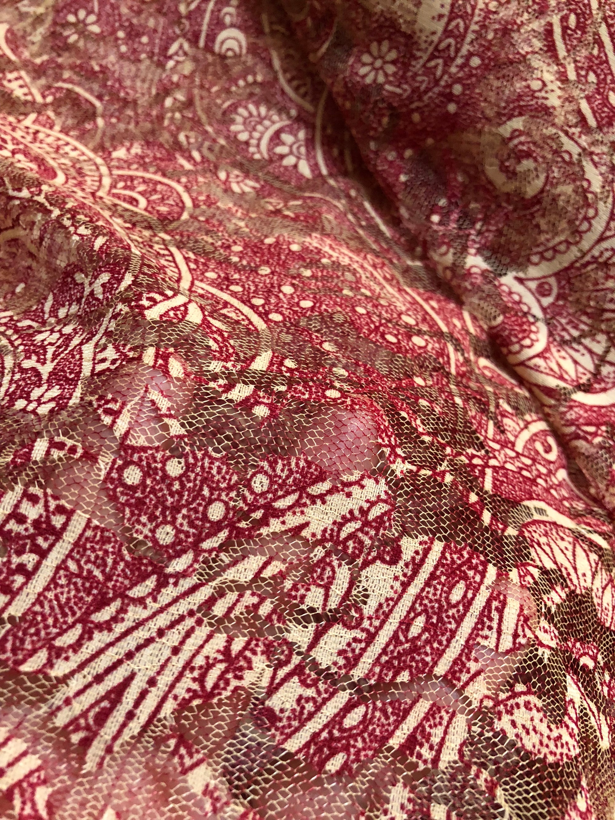 DIGITAL GEOMETRICAL PRINTED RUSSEL NET FABRIC