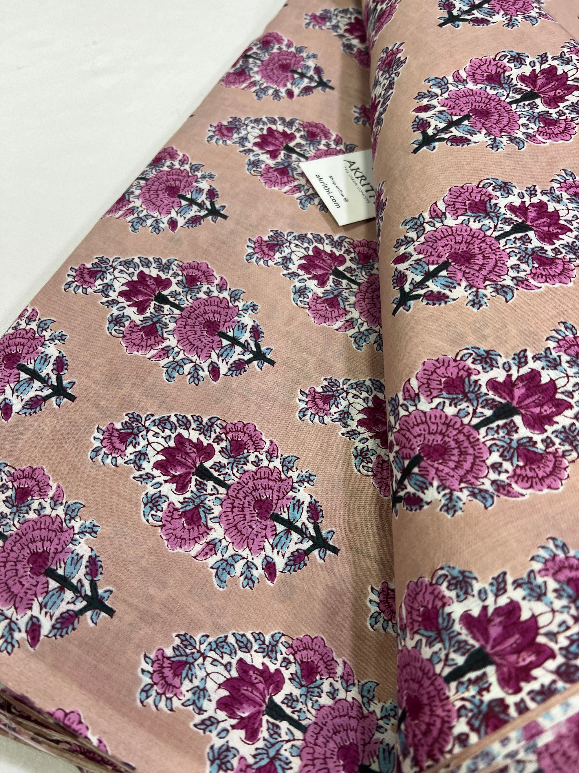 Printed pure cotton fabric