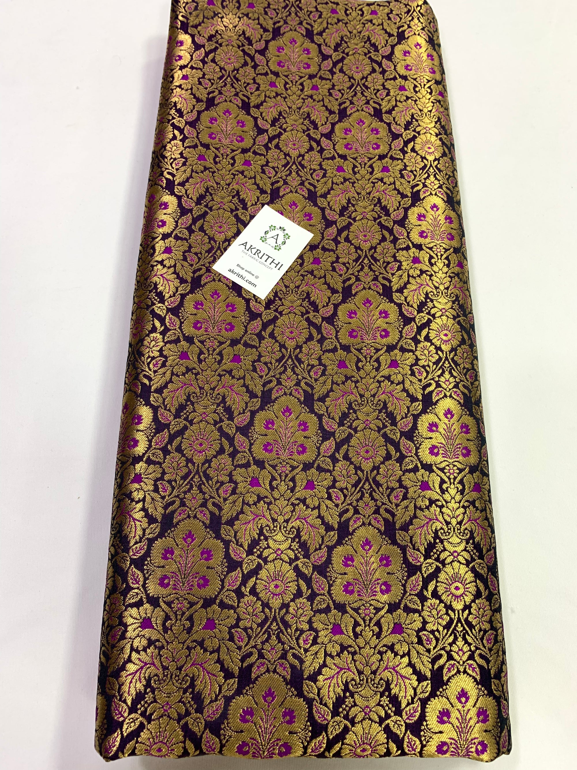 Handloom Banarasi brocade fabric