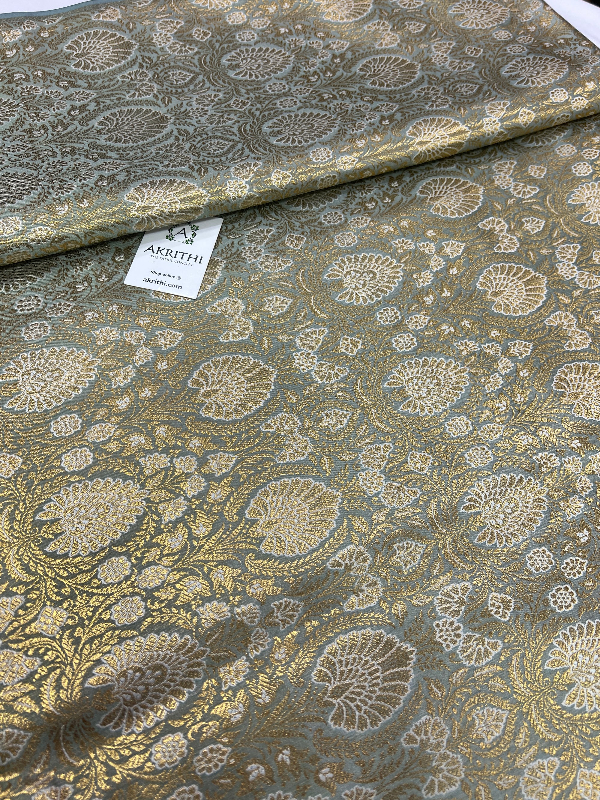 Handloom Banarasi brocade fabric