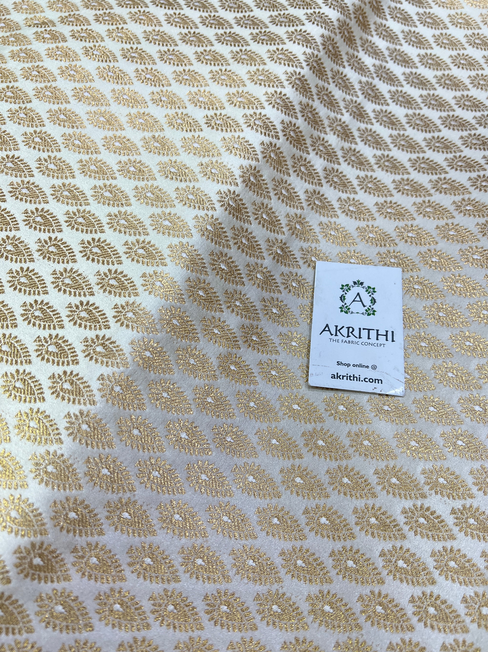 Handloom Banarasi brocade fabric