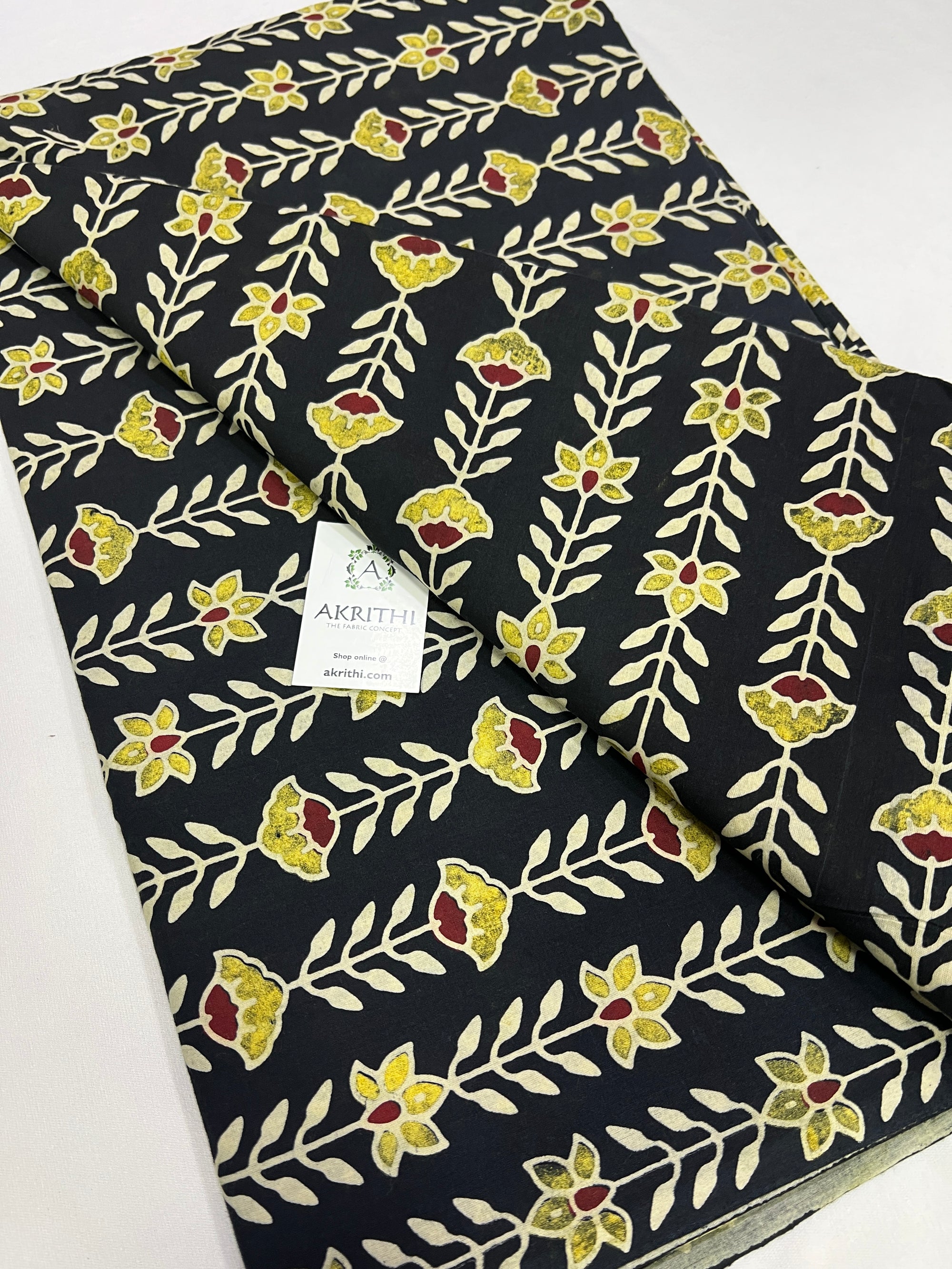 Printed pure cotton fabric