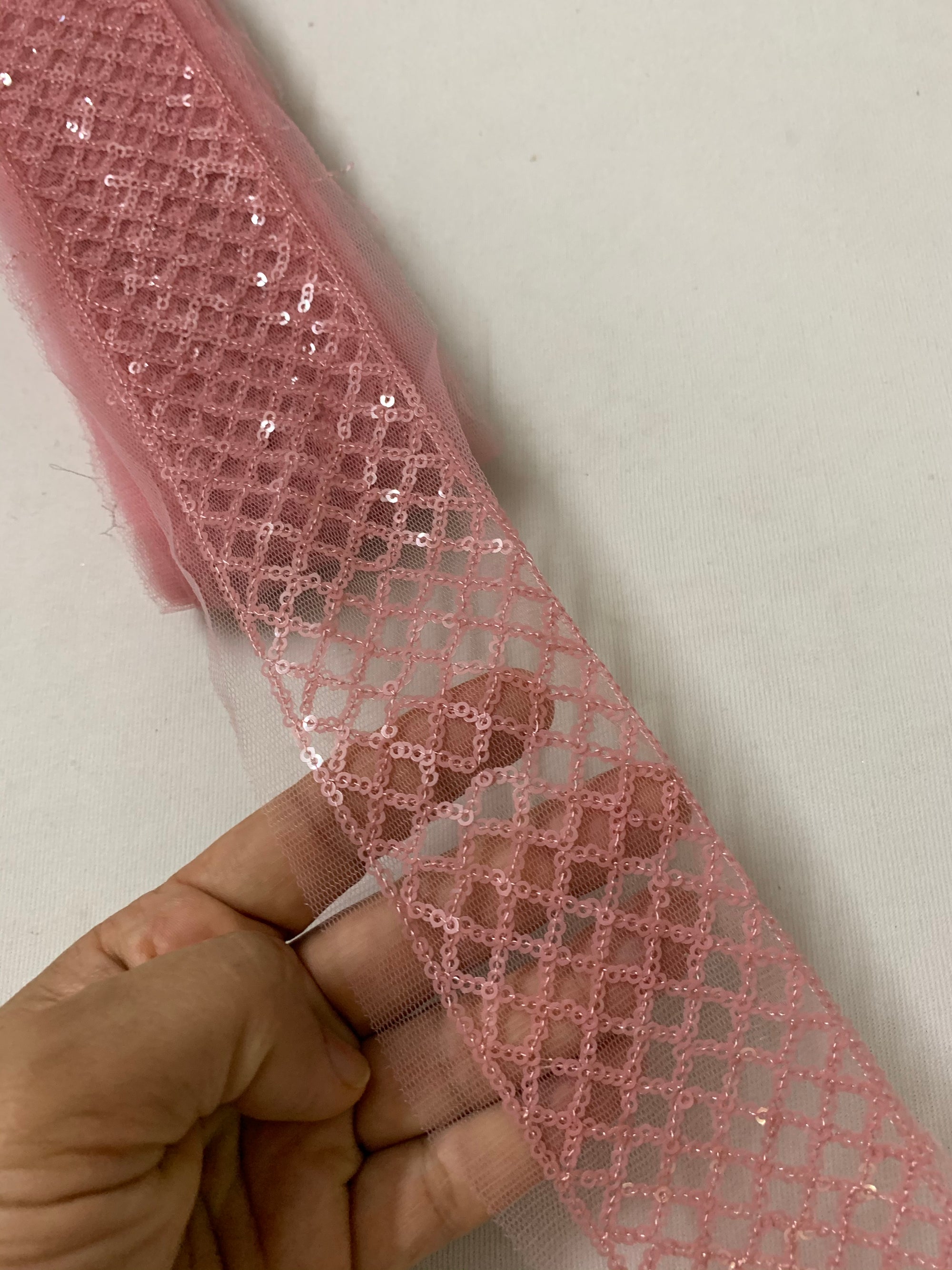Embroidered lace 9 metres roll