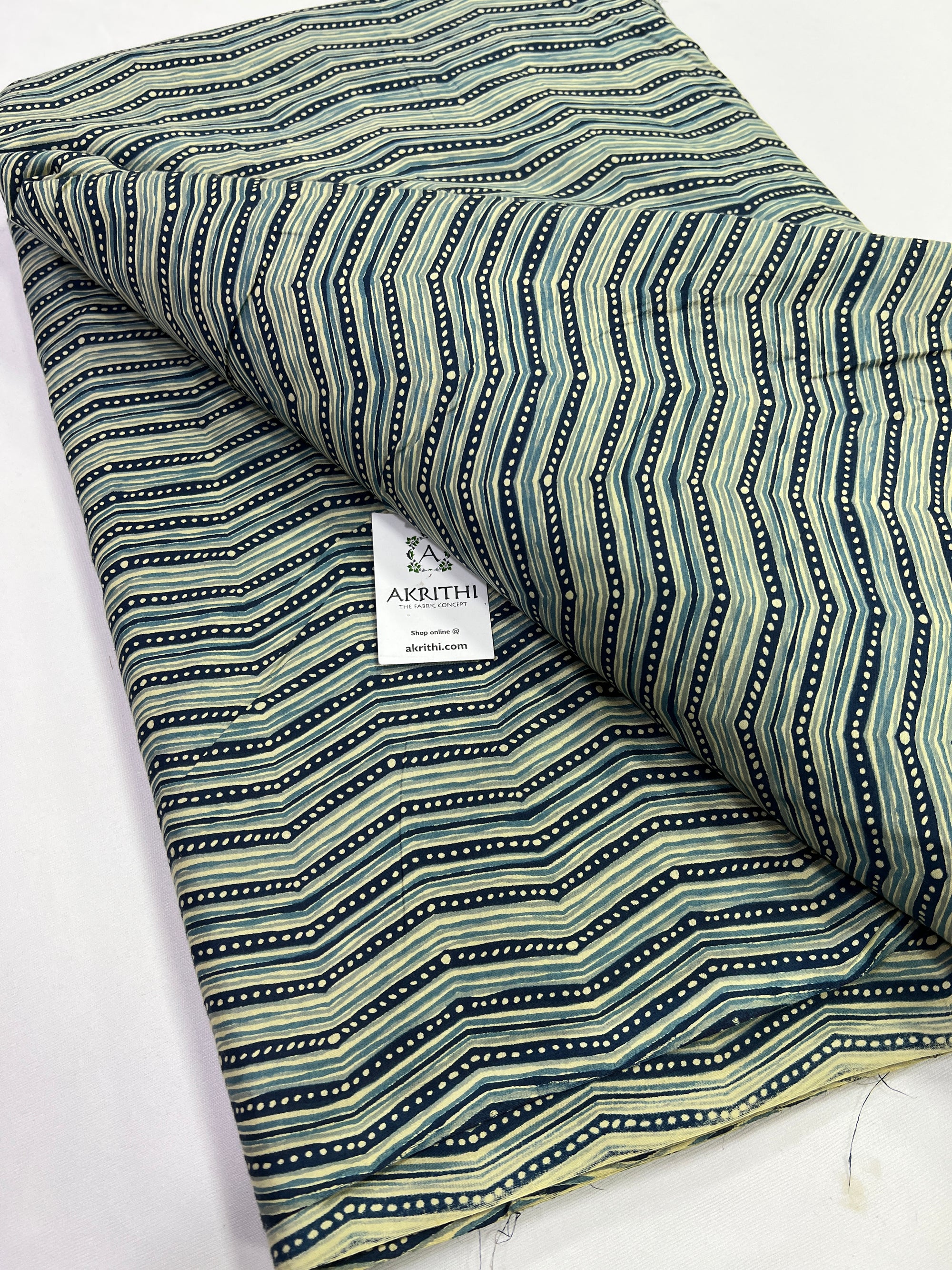 Printed pure cotton fabric