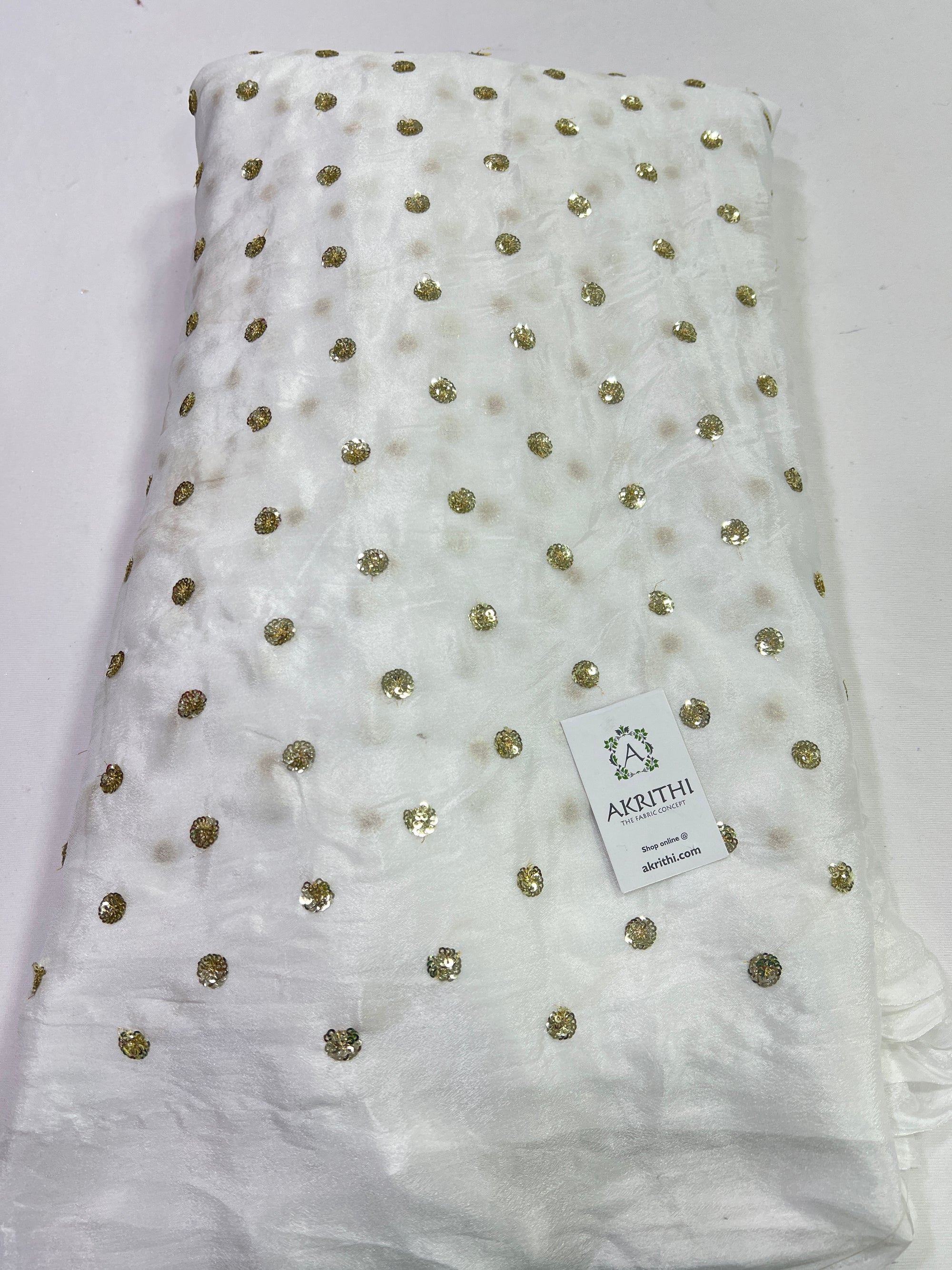 Embroidery on chinon fabric