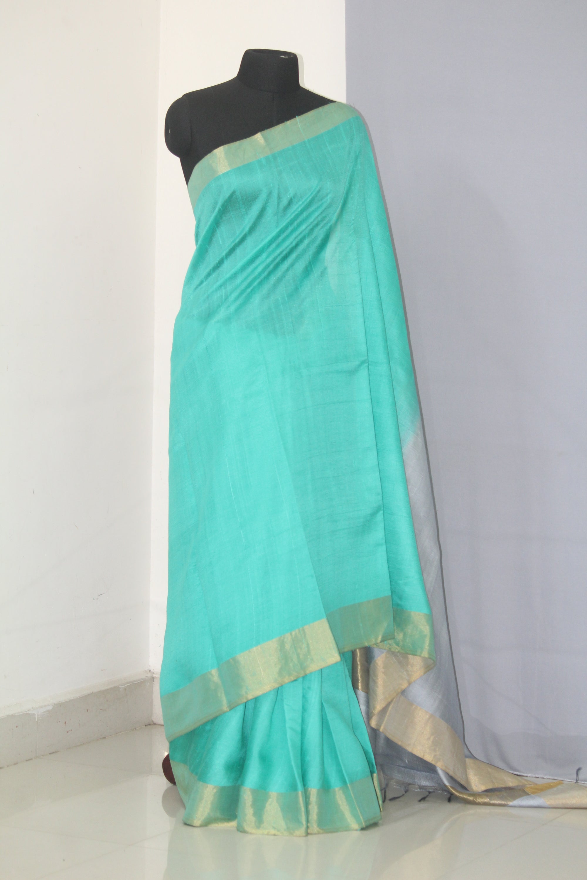 PURE RAW SILK SAREE WITH ZARI BORDER