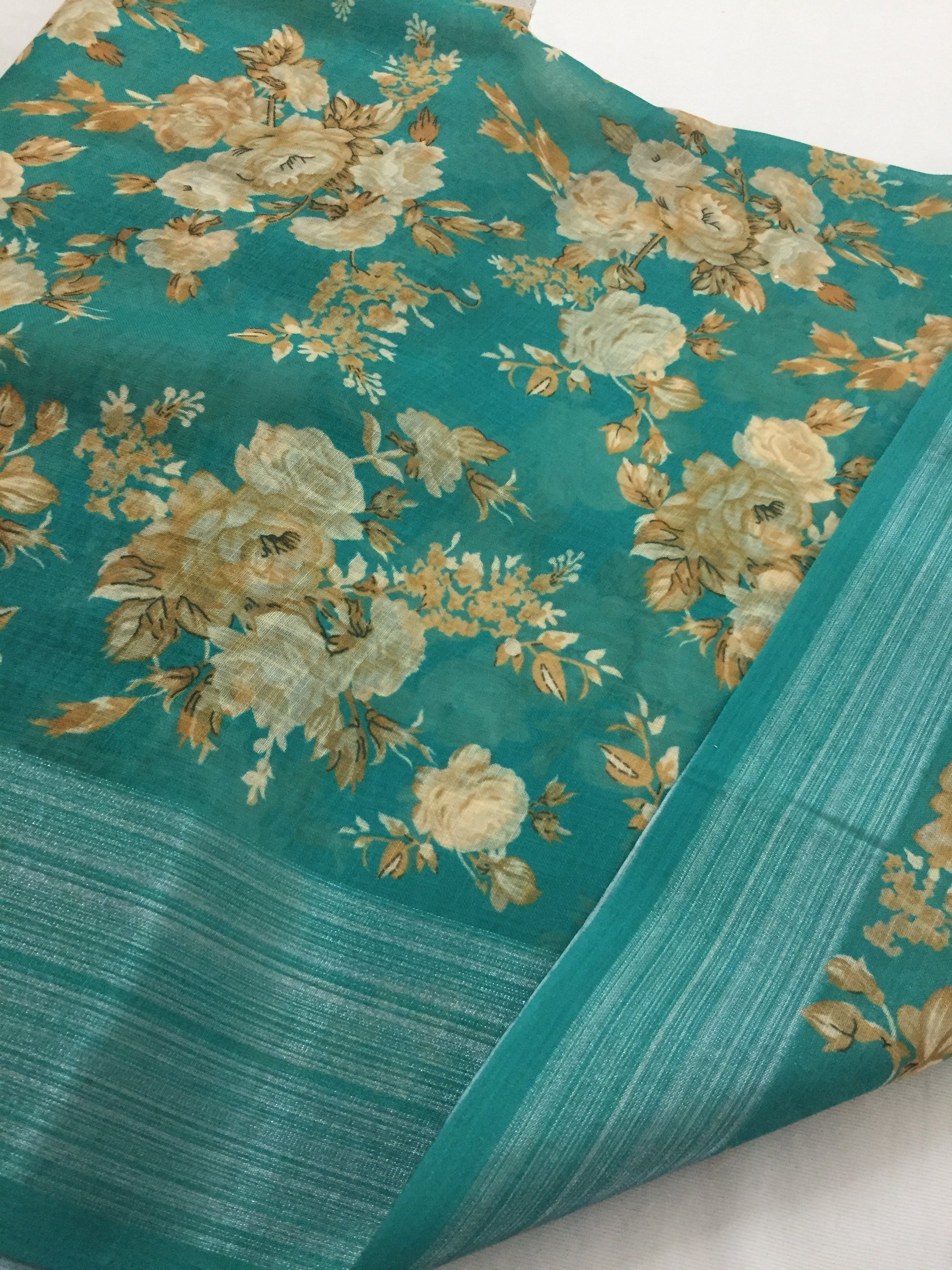 Printed Linen fabric with zari border