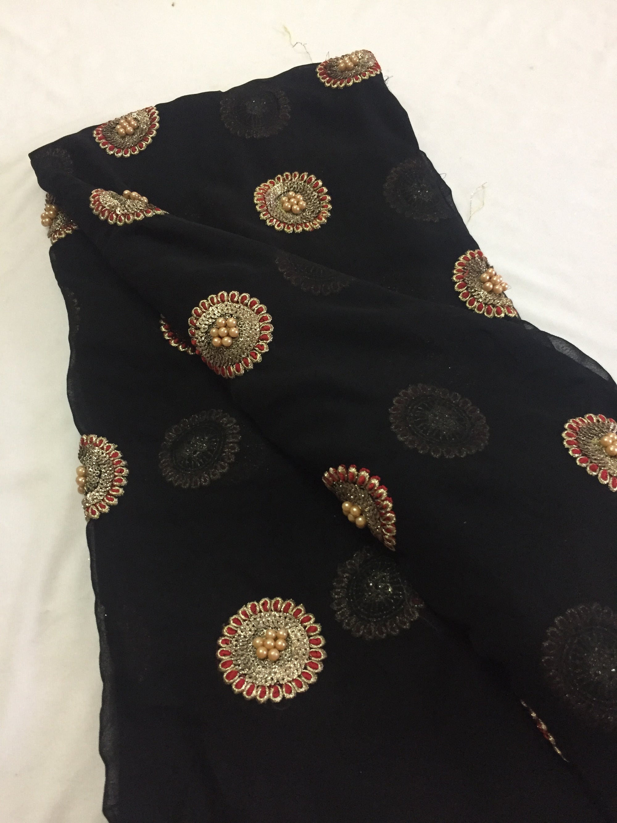 Embroidery on georgette fabric 90 cms
