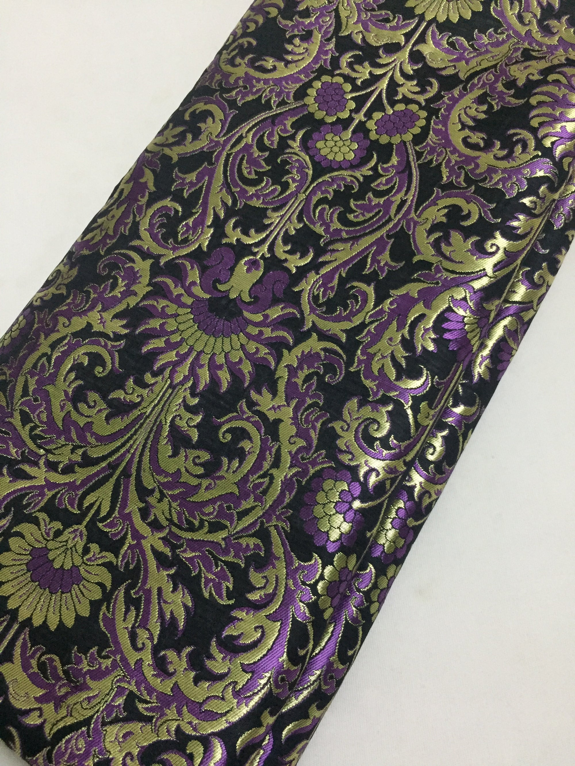 Banarasi kimkhab fabric 80 CMS